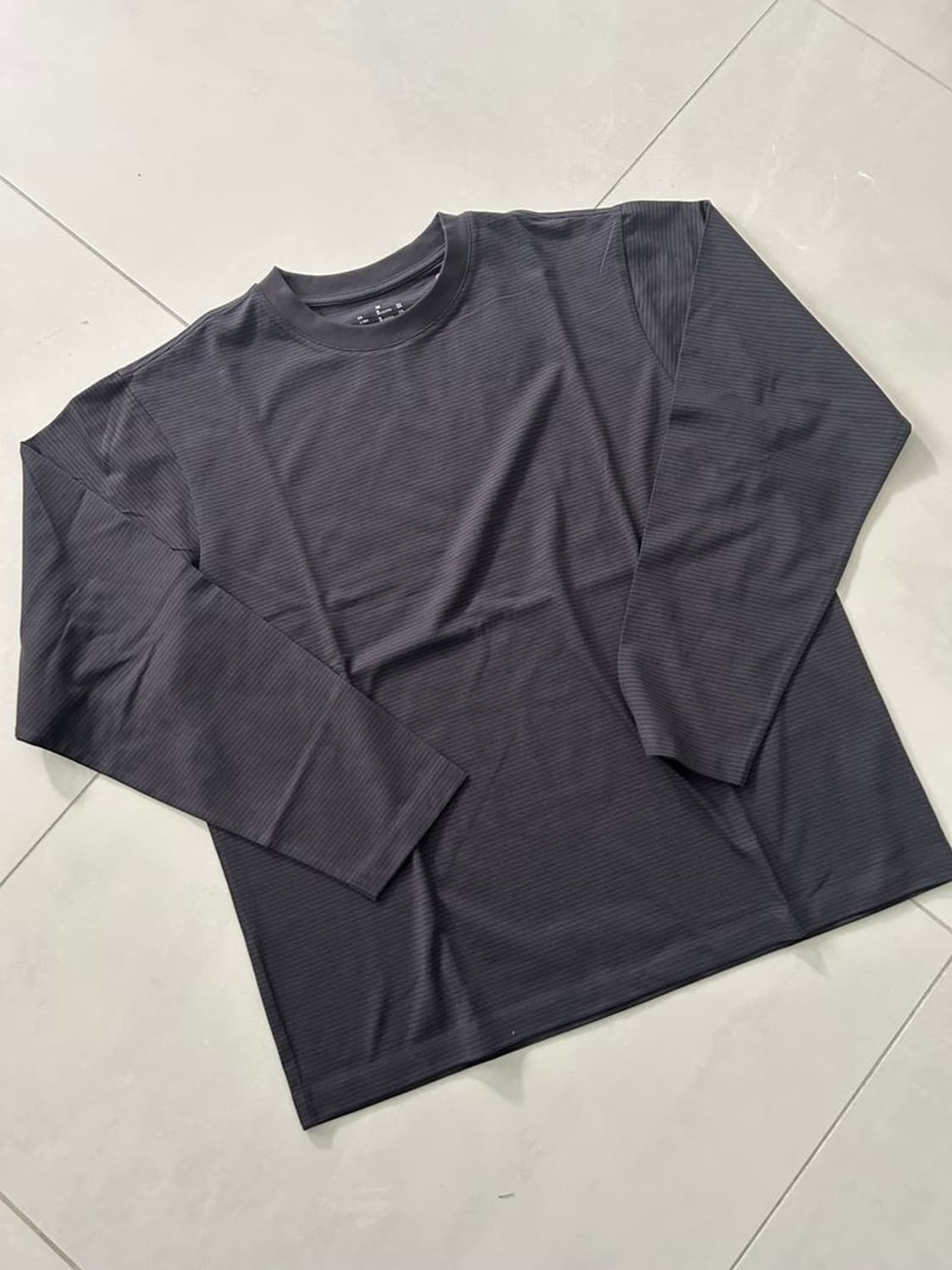 NECK LONG T-SH 크루넥 긴 티셔츠 상품이미지4