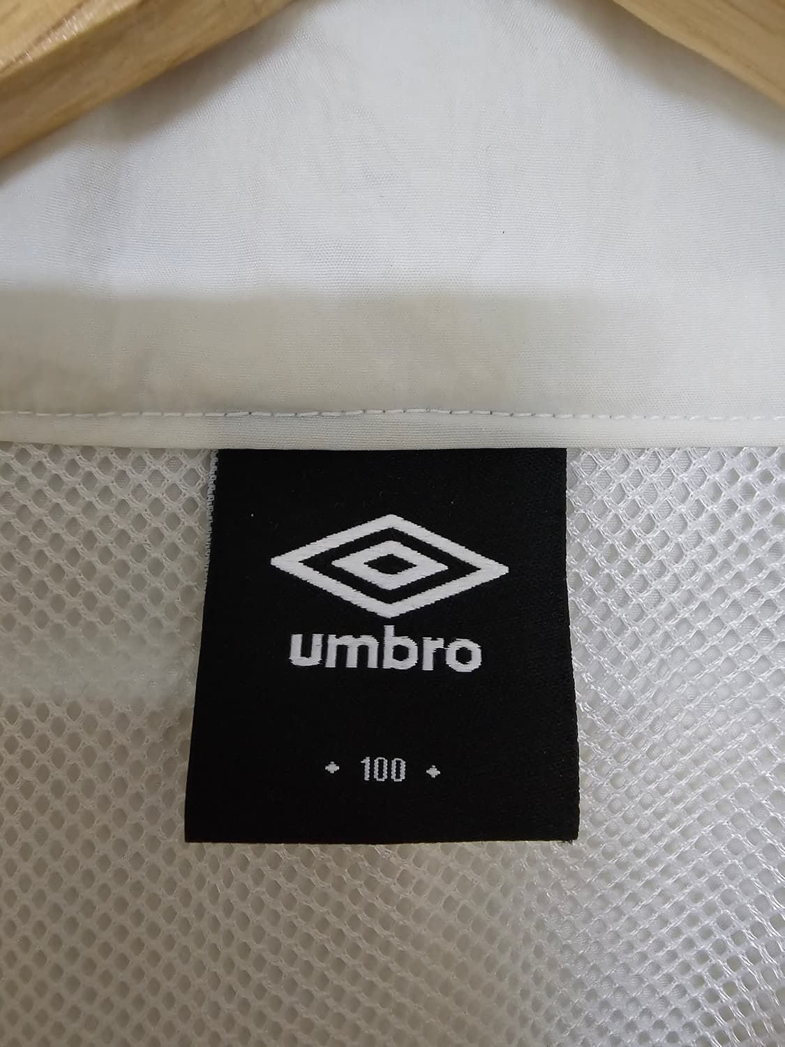 엄브로 딜라이트 스탠넥 웜업자켓 바람막이 L 상품이미지3