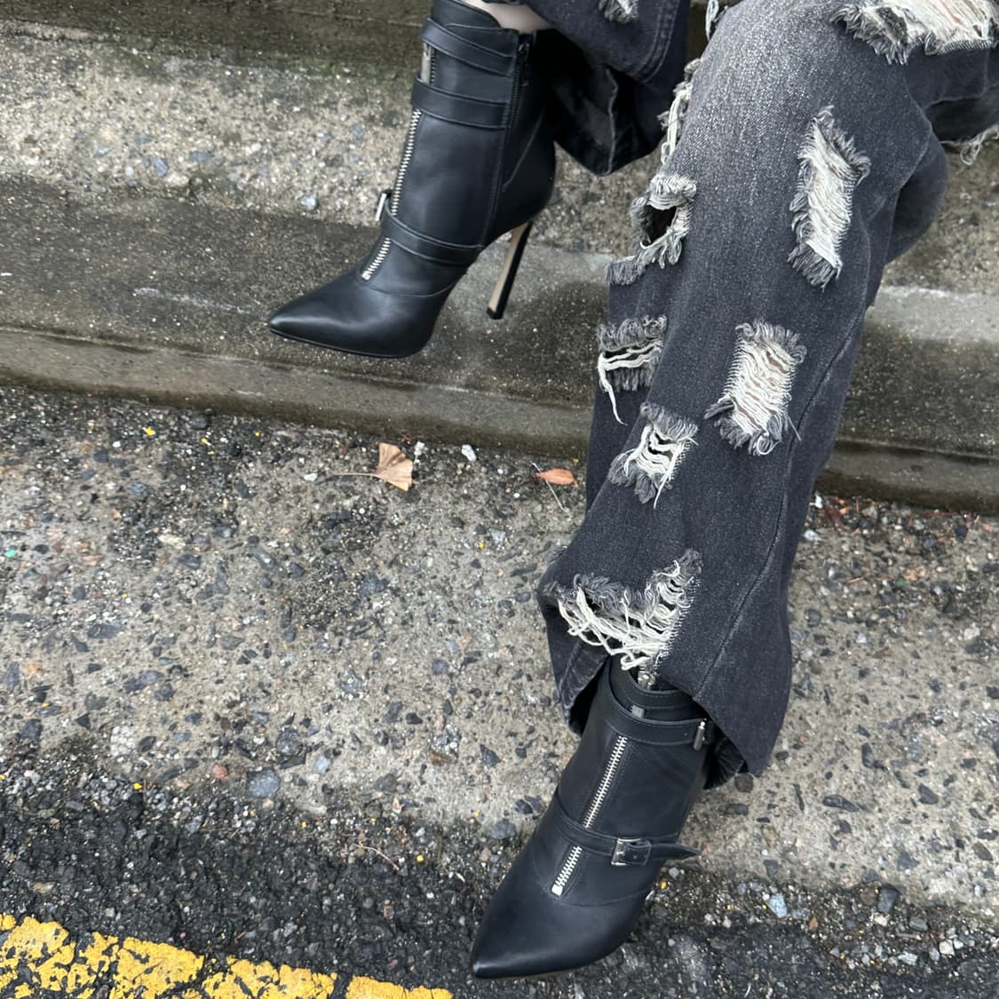 00s 게스 가죽 모토 하네스 포인트 부츠 상품이미지8