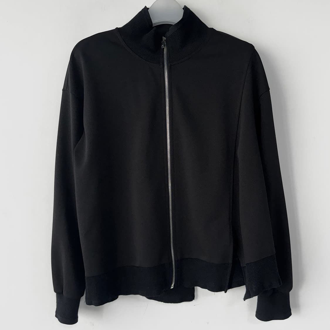 구호 KUHO 니트 블록 집업 자켓 상품이미지1