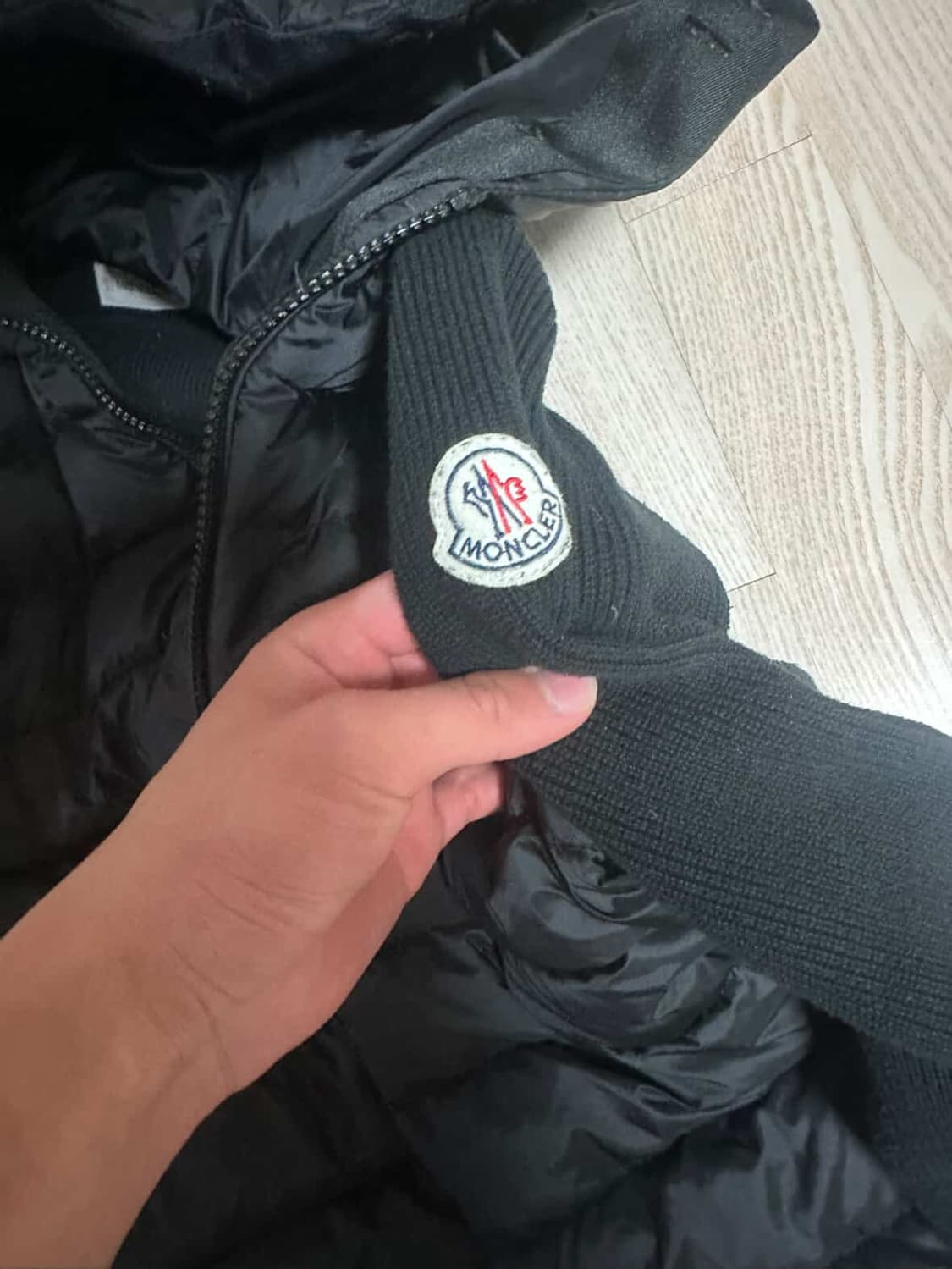 몽클레어 후드니트패딩 상품이미지4