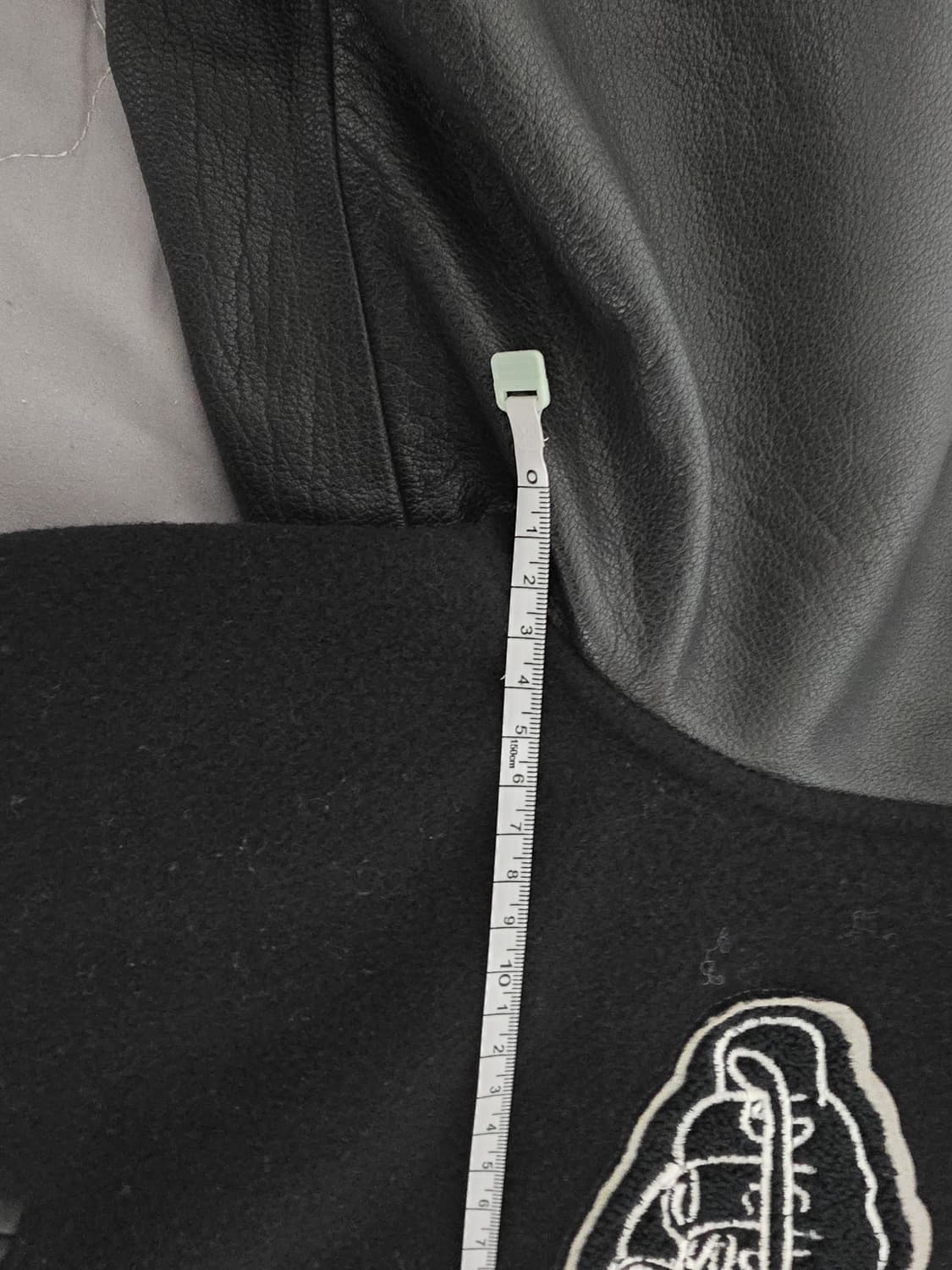 데우스ex마키나 소가죽 바시티자켓 상품이미지10