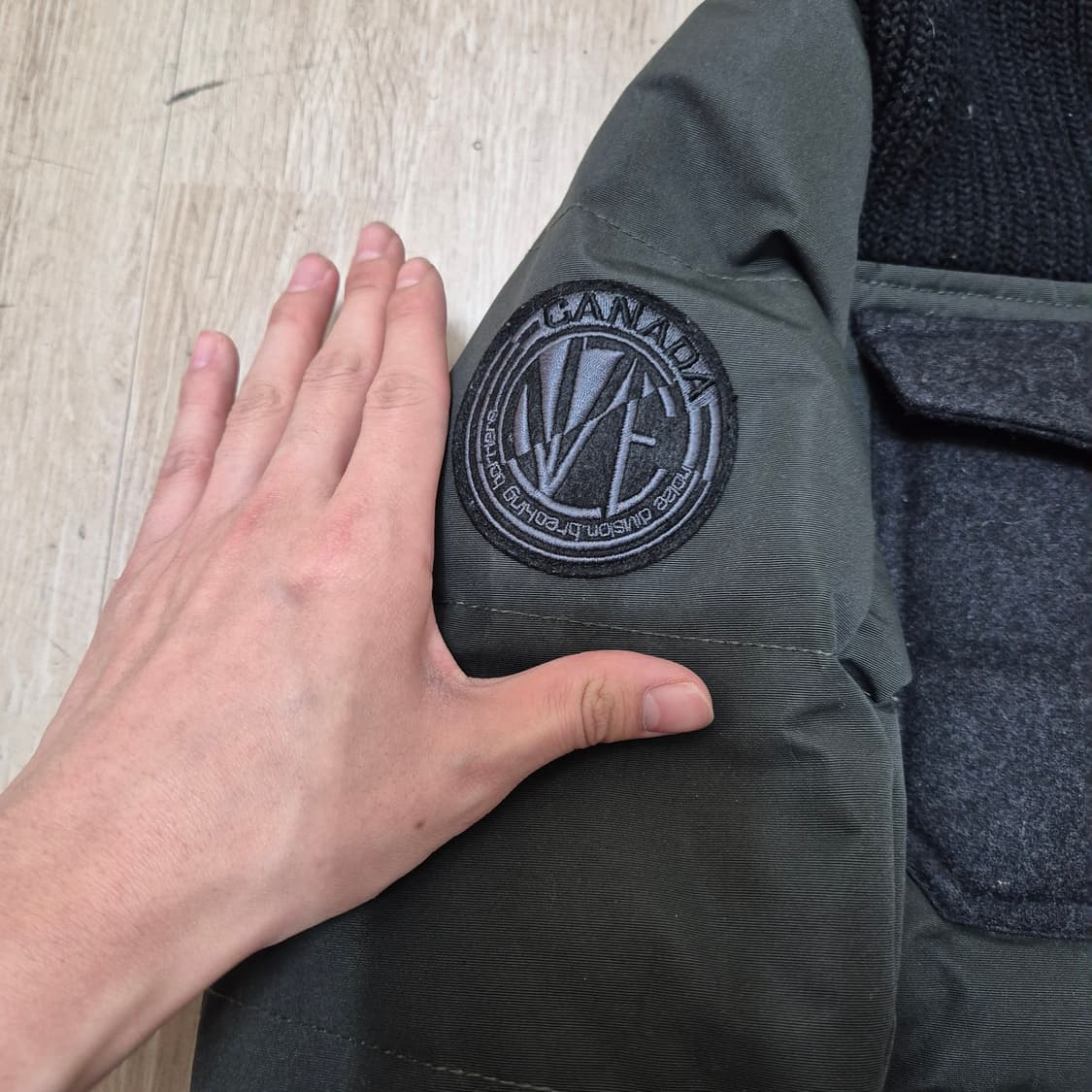 노이즈 남성 다운 후드 패딩 상품이미지4