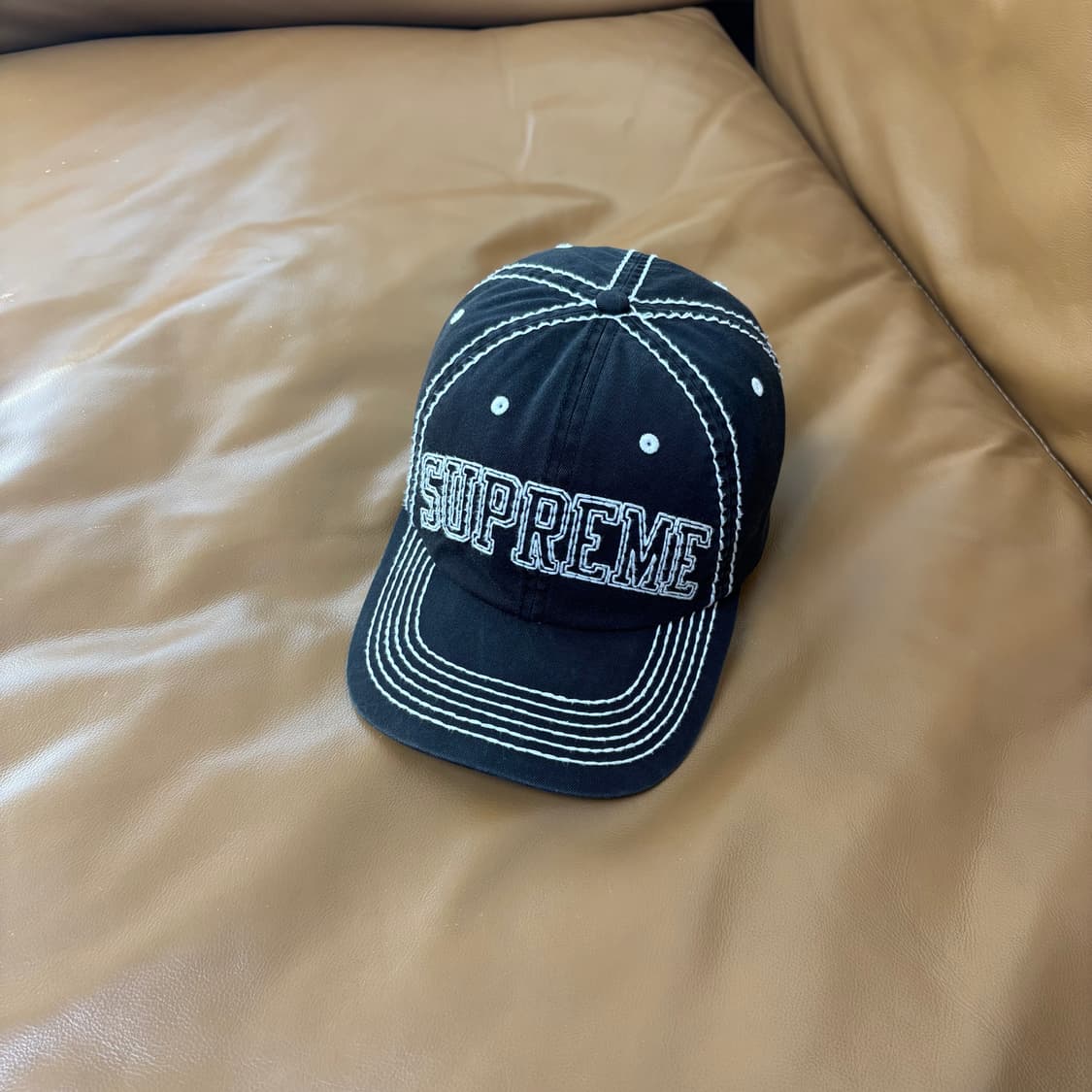 Supreme 슈프림 스티치 워시드 블랙 6패널 볼캡 모자 (Black) 상품이미지1