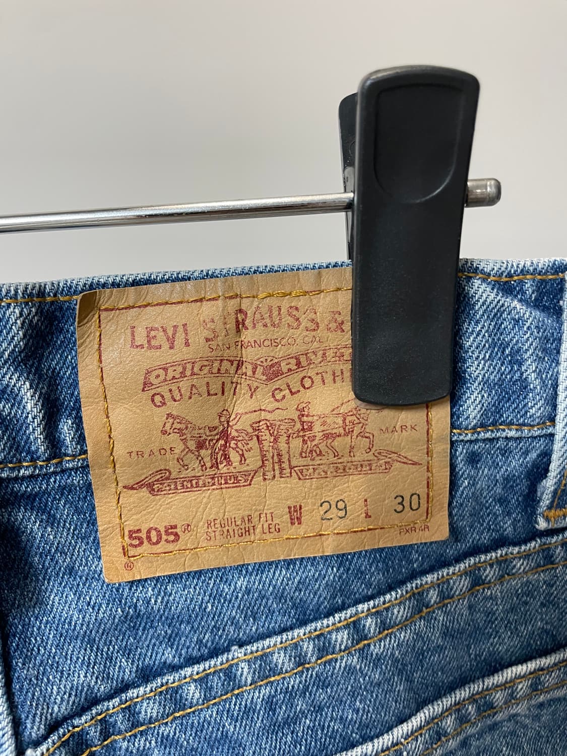 (29) 90s usa 리바이스505 레귤러핏 여성 중청 데님 팬츠 상품이미지4