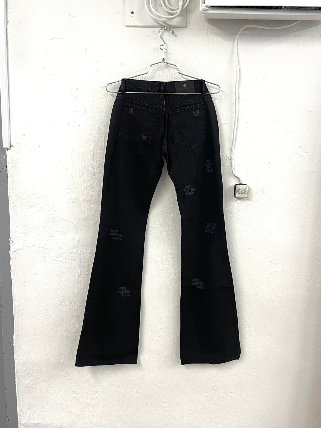 베르사체 체인 부츠컷 데님 플레어 팬츠 상품이미지9