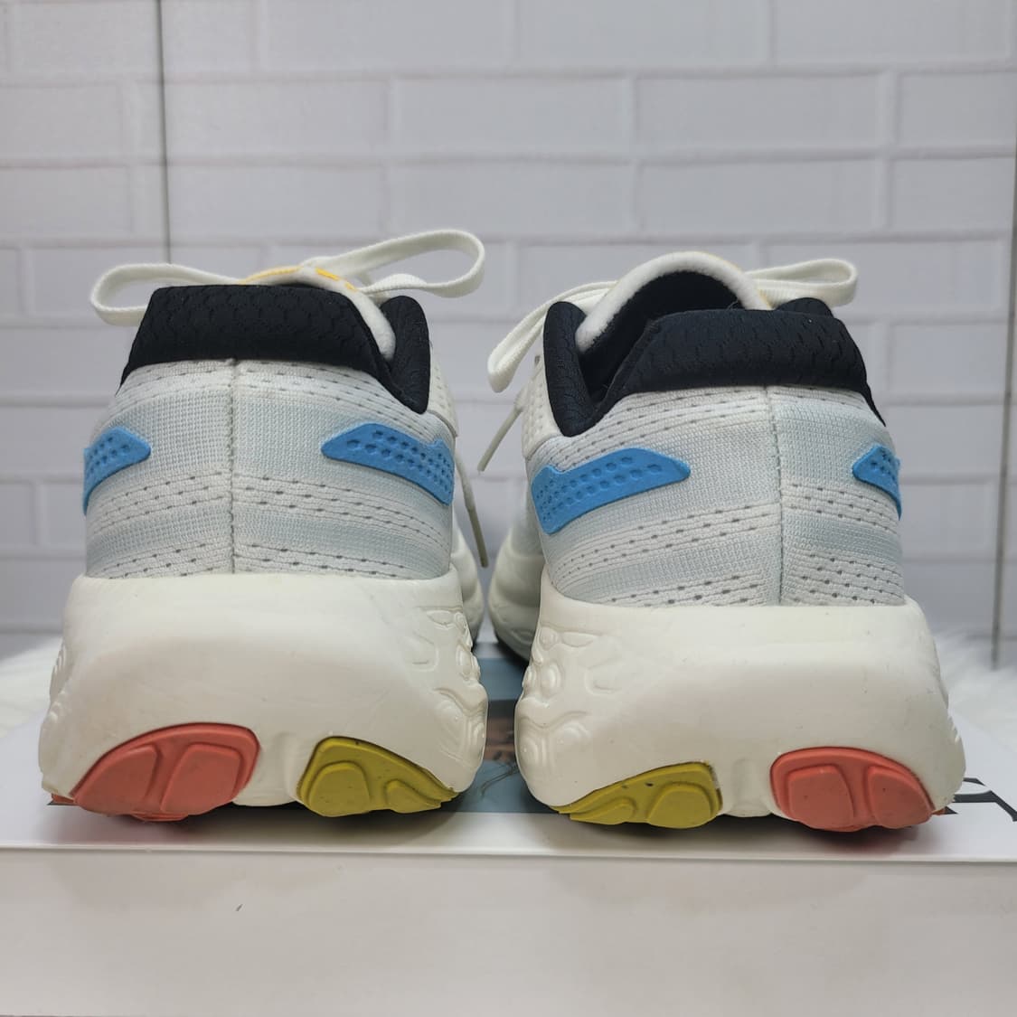 뉴발란스 프레쉬폼 X 1080 V13 스니커즈 운동화 신발 265사이즈 상품이미지7