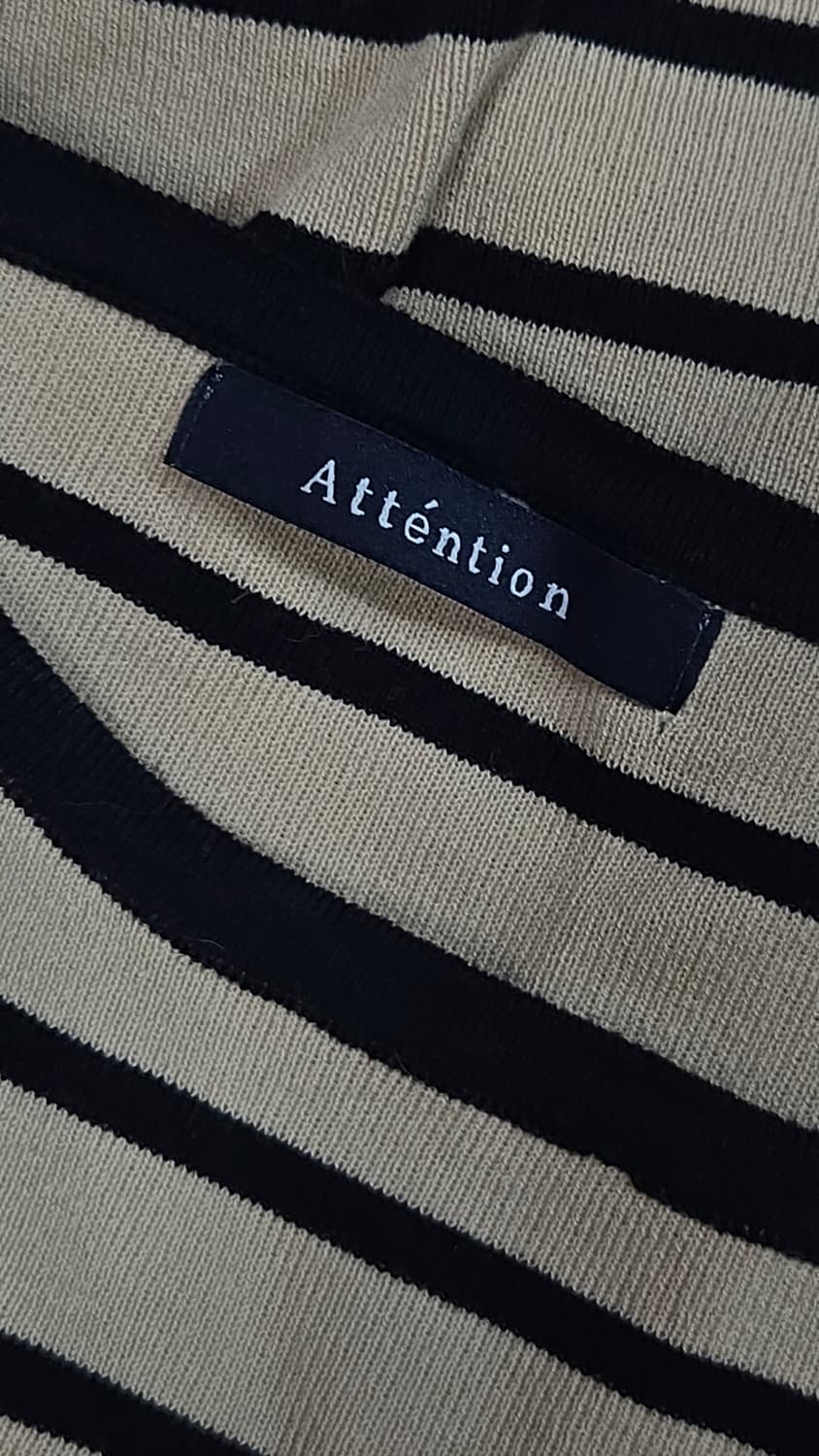 Attention 스트라이프 베이지 네이비 슬리브리스   상품이미지2