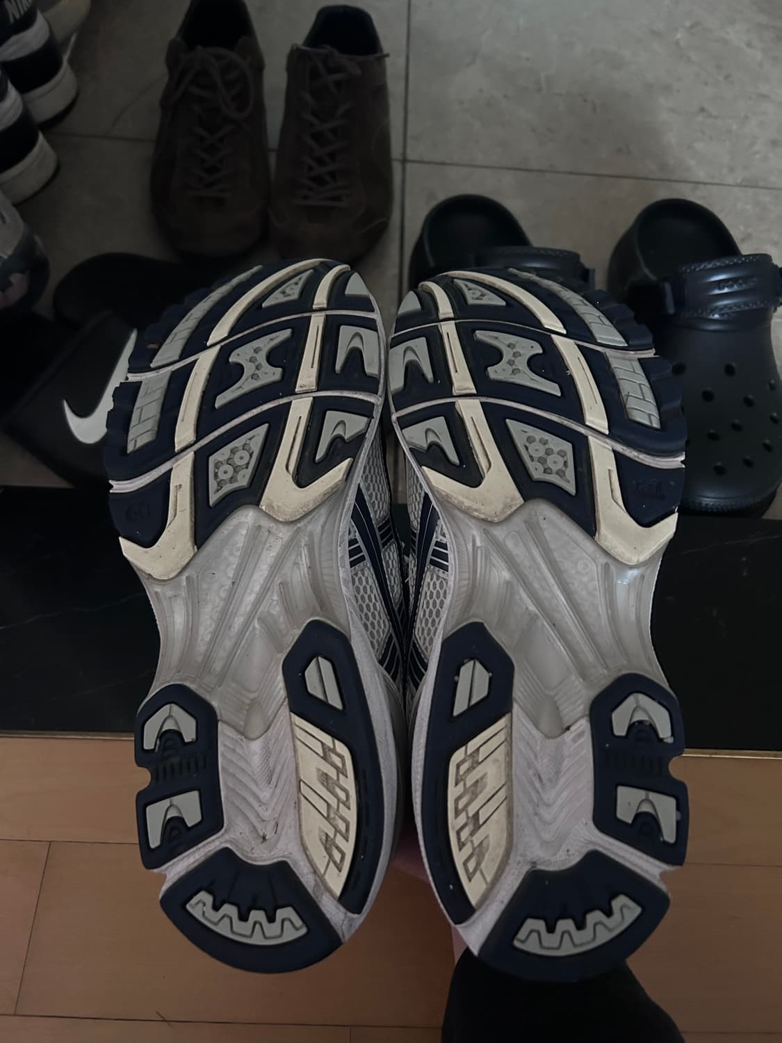 아식스 젤카야노14 화이트 미드나잇 w280 상품이미지4