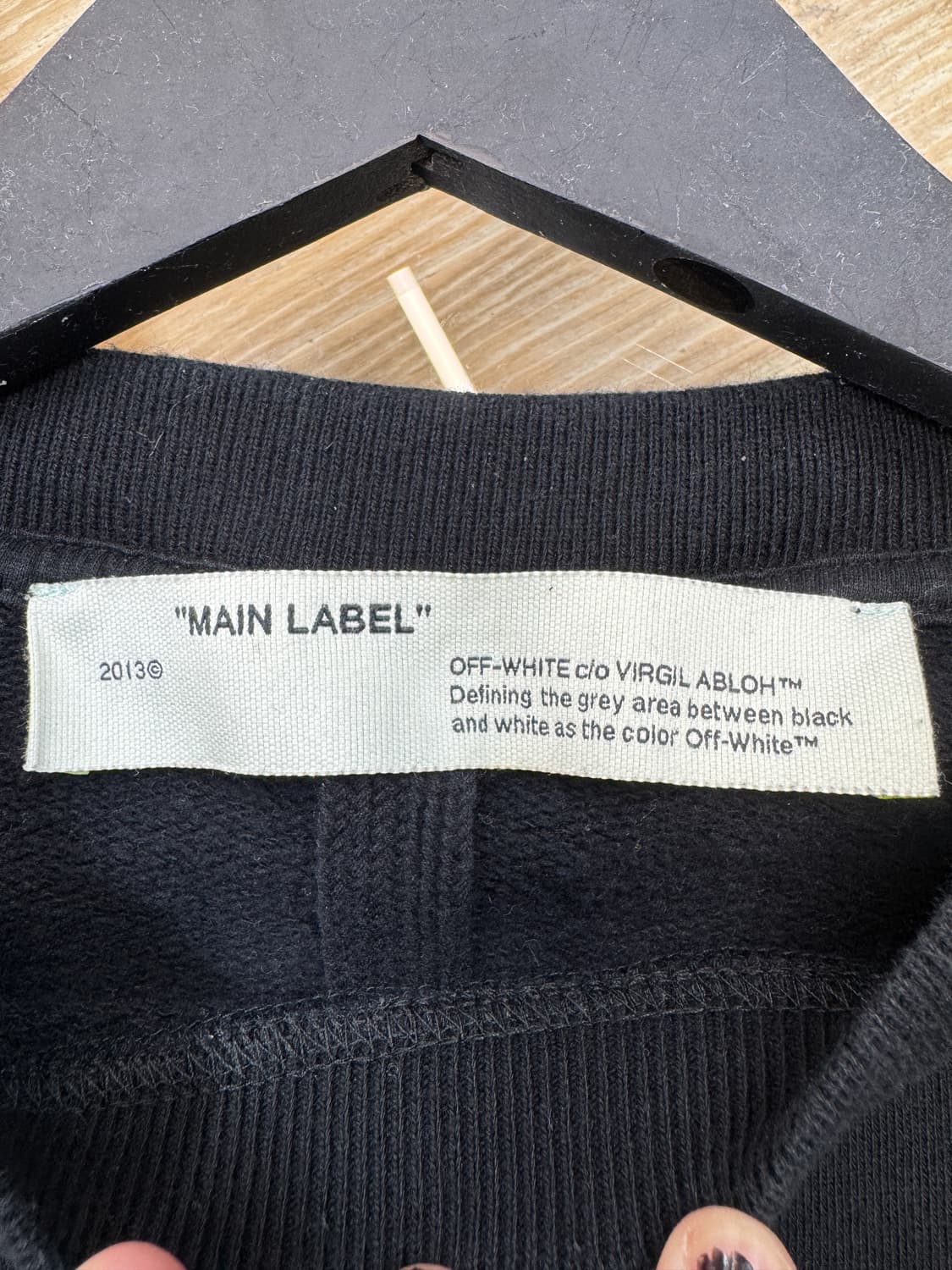 오프화이트 20ss 카라바조 애로우 스웻셔츠 상품이미지4