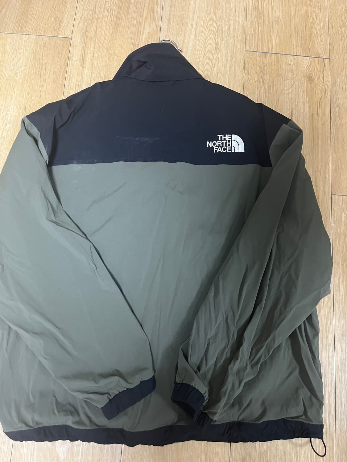 노스페이스 바람막이 상품이미지3