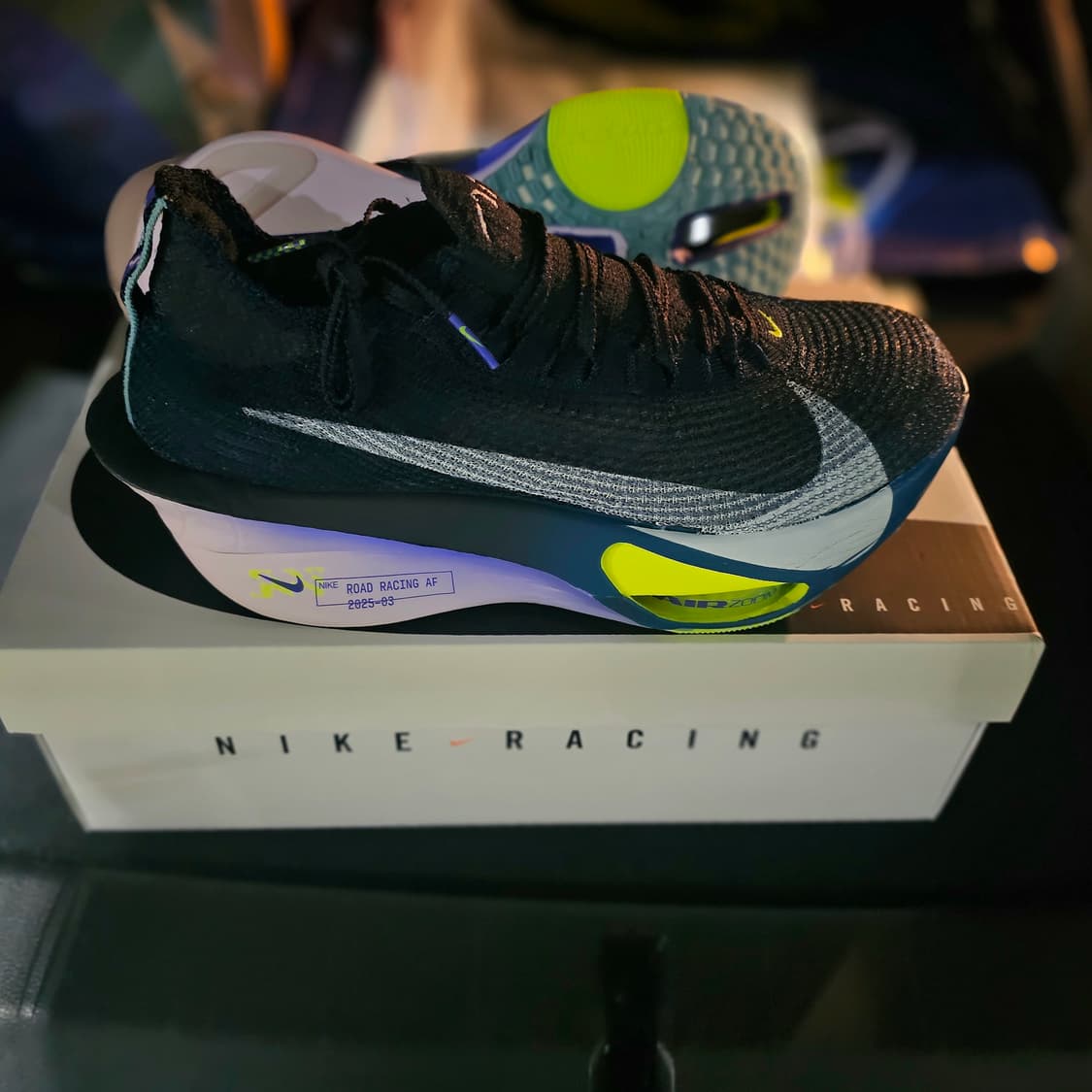 새제품) 나이키 줌 알파플라이3 옵시디언 알파3 카본화 러닝화 런닝화 상품이미지4