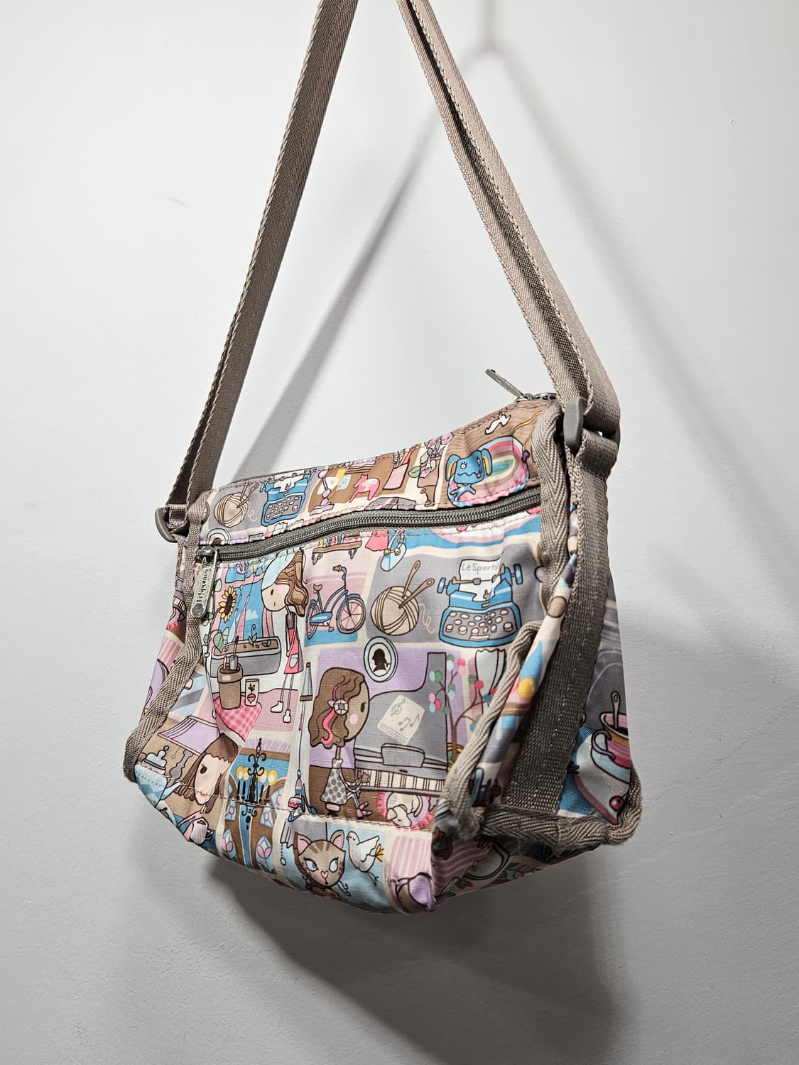 레스포삭(Lesportsac) 일러스트 프린팅 미니 숄더 겸 크로스백  상품이미지3