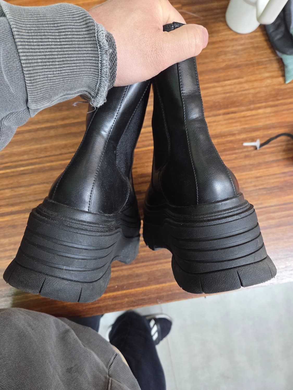 자라 통굽 첼시부츠 39사이즈 대략 250 255 상품이미지3