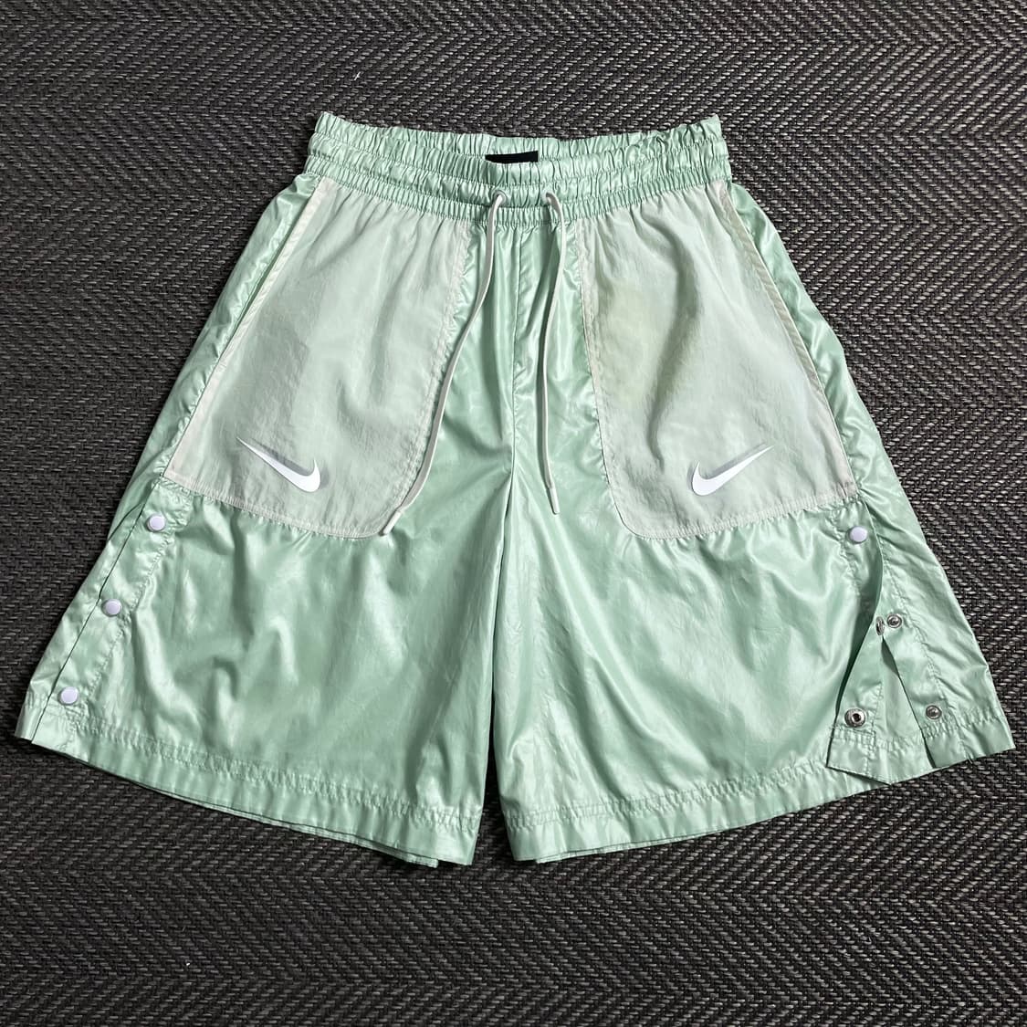 나이키 우먼스 더블 스우시 나일론 러닝 팬츠y 4466 상품이미지2