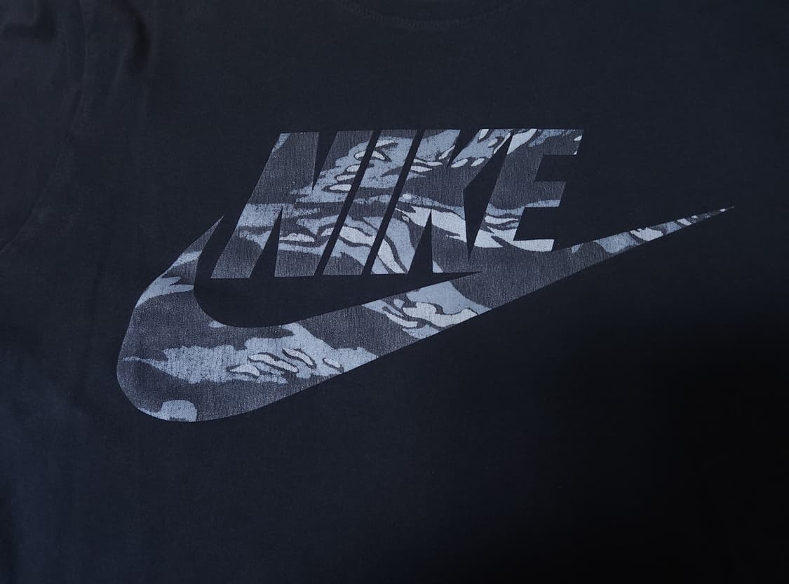 nike 나이키 카모스우시 로고  반팔티셔츠,
런닝티셔츠 L 상품이미지3