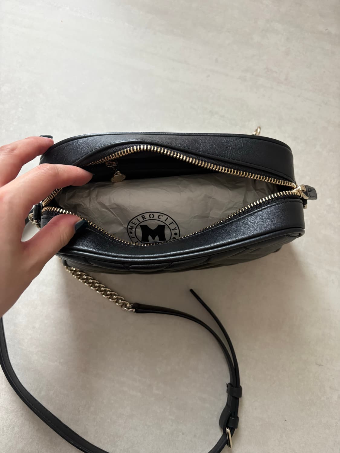 메트로시티 퀄팅 카메라백 상품이미지4