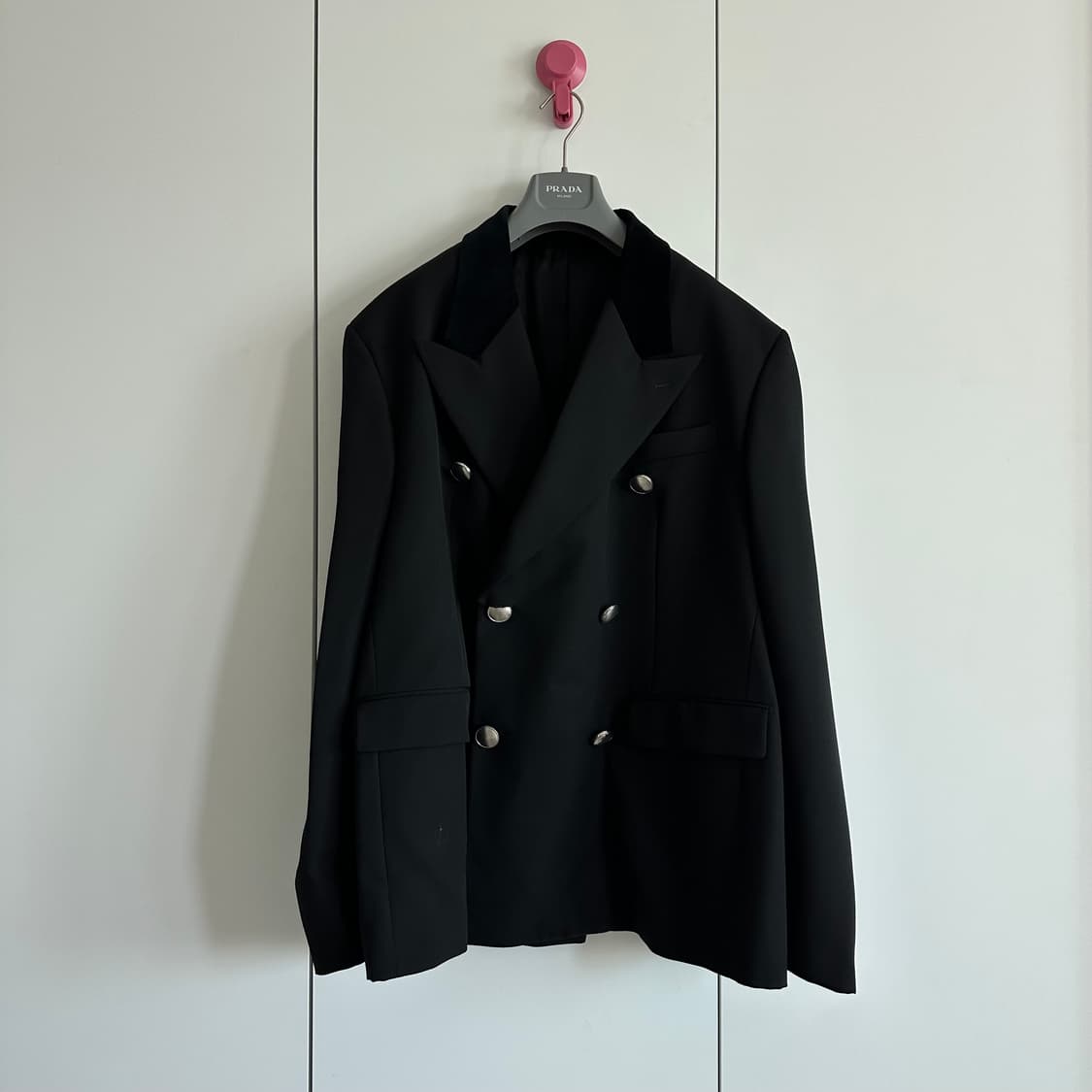 프라다 라프시몬스 24fw 벨벳카라 더블브레스티드 블레이져 상품이미지2