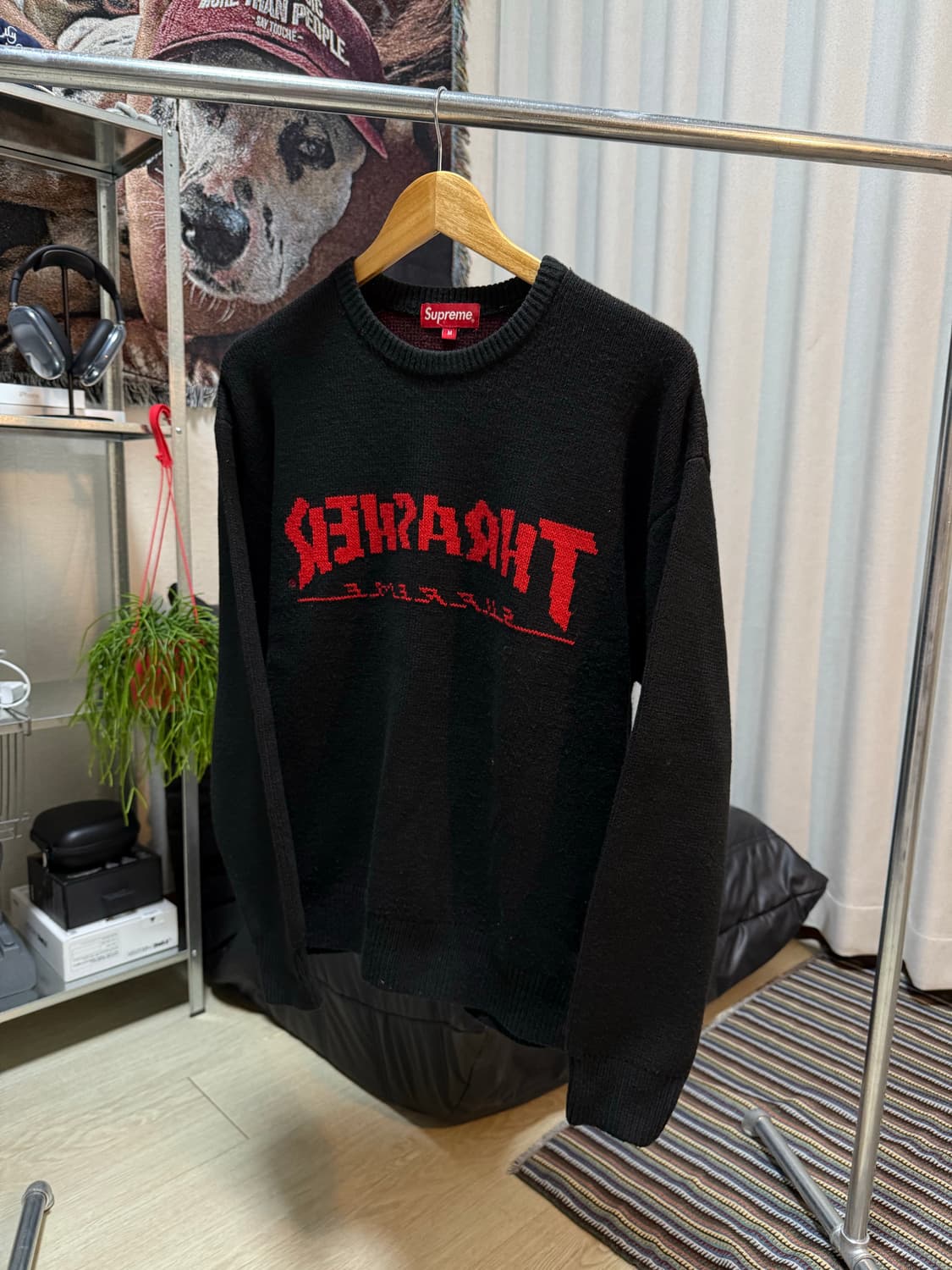 슈프림 트래셔 검빨 니트 상품이미지1