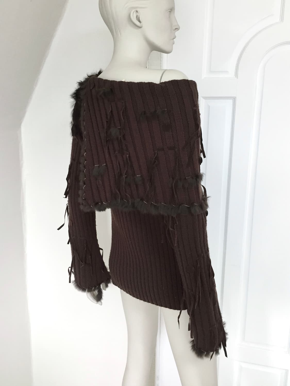 Morgan Fur-Trimmed Off-Shoulder Sweater 상품이미지8
