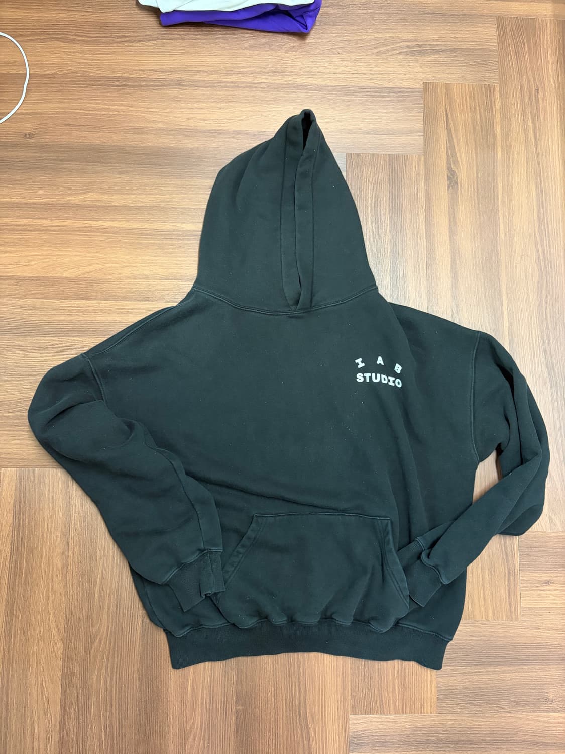 아이앱 검정 후드티 XL 판매 상품이미지1