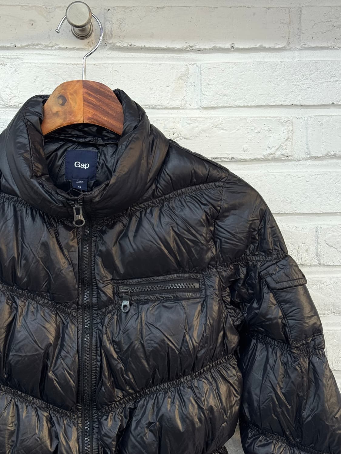 갭 블랙 유광 패딩 상품이미지5