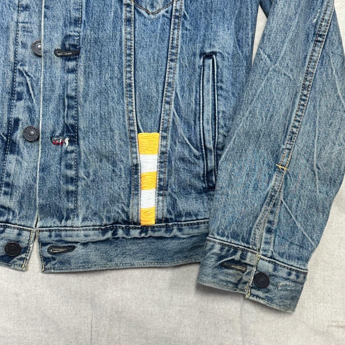 리바이스 하와이 배색카라 데미지 데님자켓 S 상품이미지3
