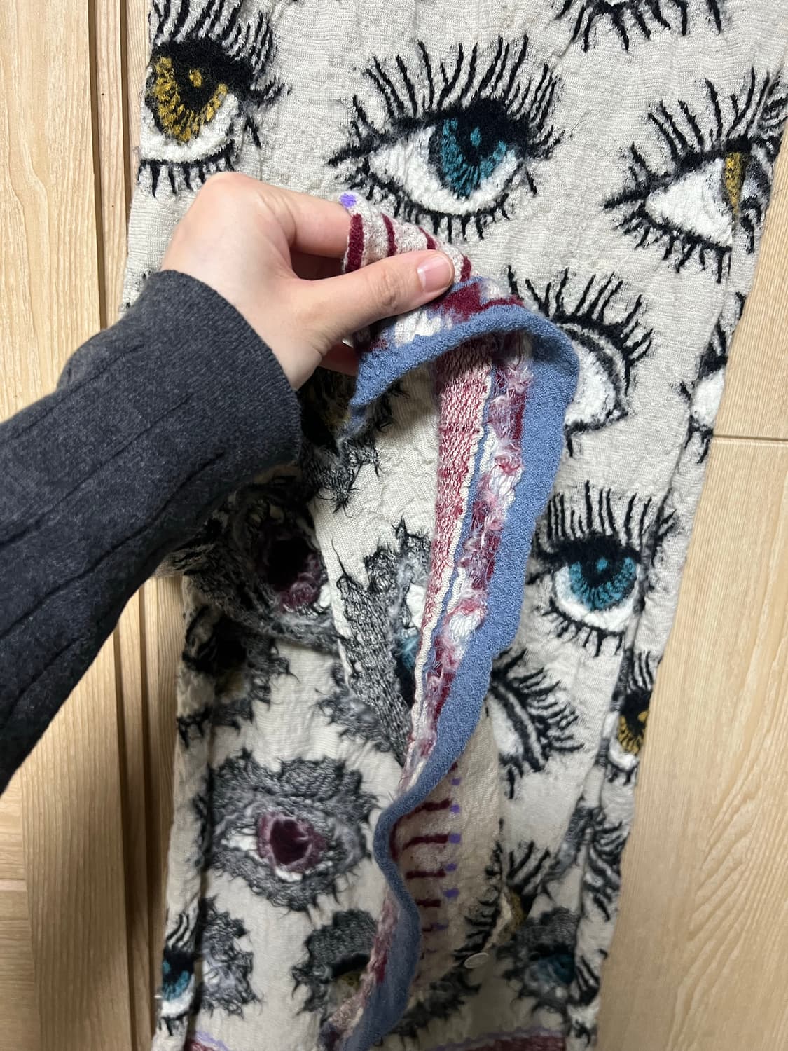 캐피탈 펠티드 울 스피크이지 해피 스카프 컬러풀 키나리 (제니 착용) 상품이미지6