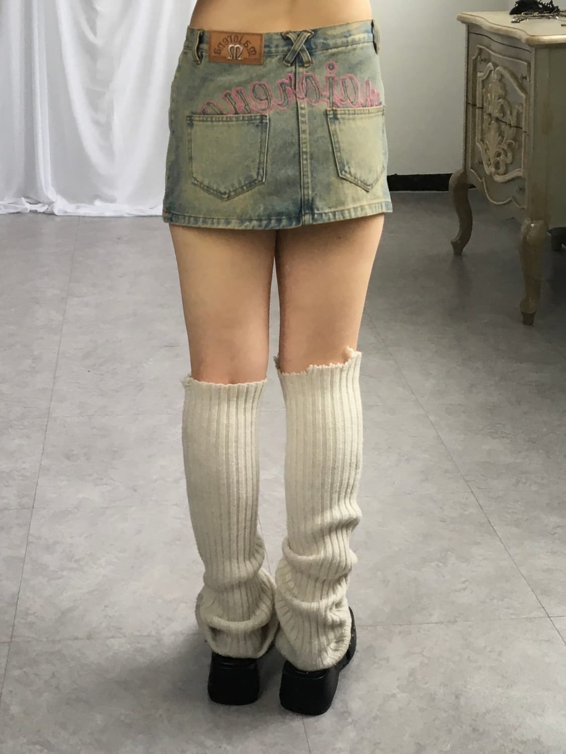 back lettering point mini skirt 상품이미지5