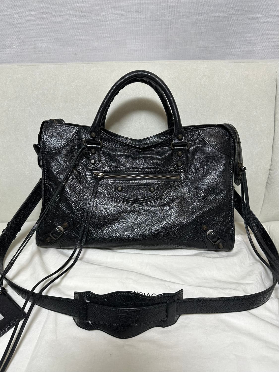 [SA 정품] 발렌시아가 시티 모터백 미디움 블랙 신 상품이미지7