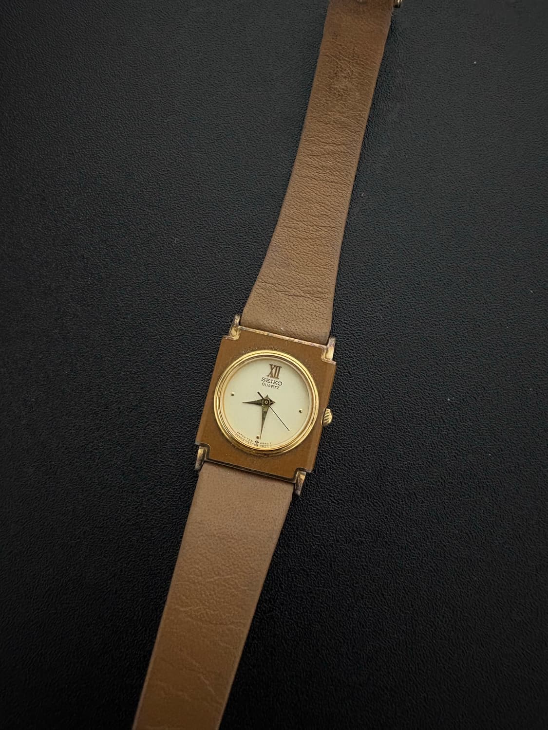 세이코(SEIKO)의 빈티지 쿼츠 시계 상품이미지1