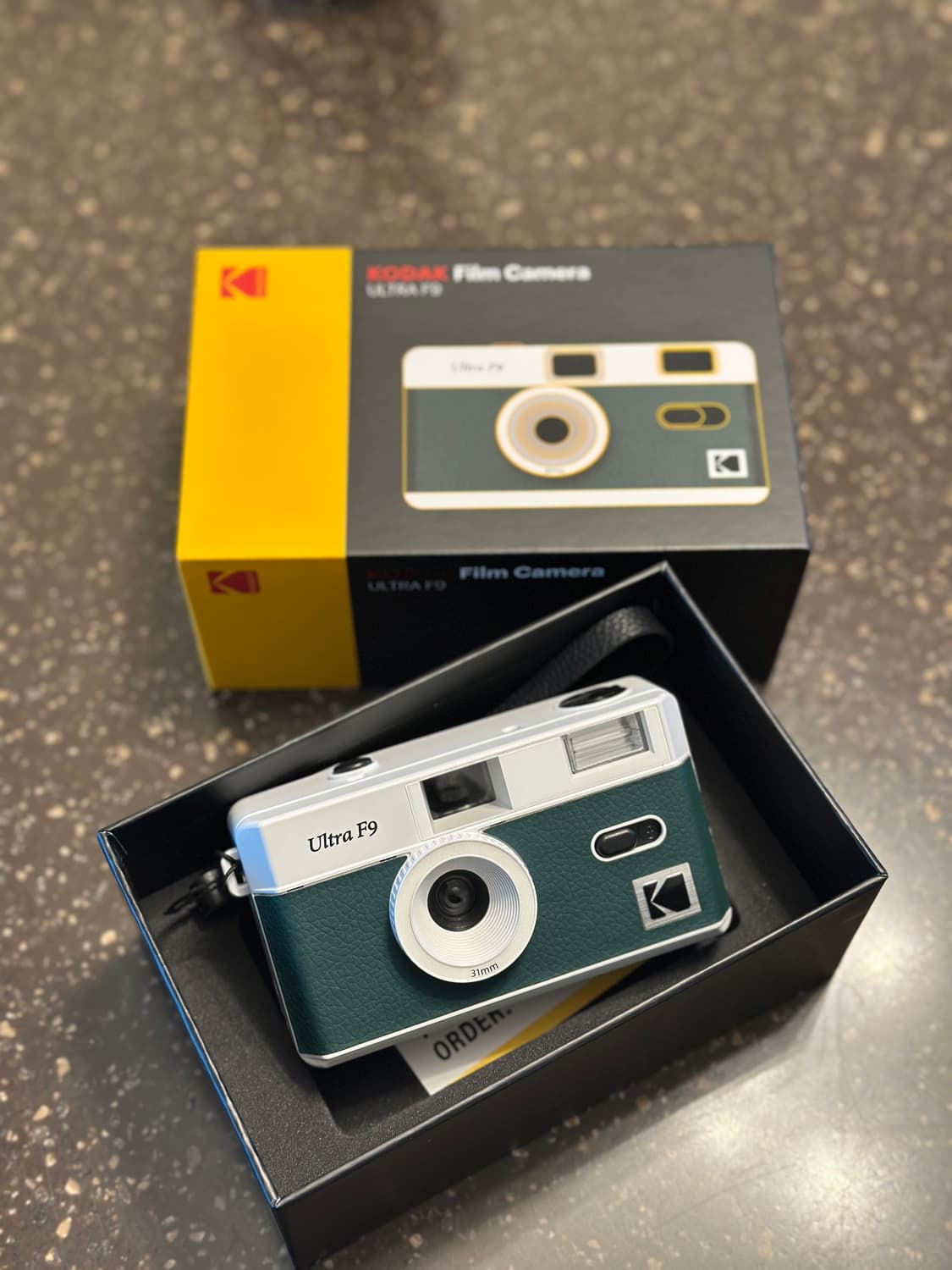 코닥 울트라 F9 필름 카메라 그린 새상품 판매 상품이미지1