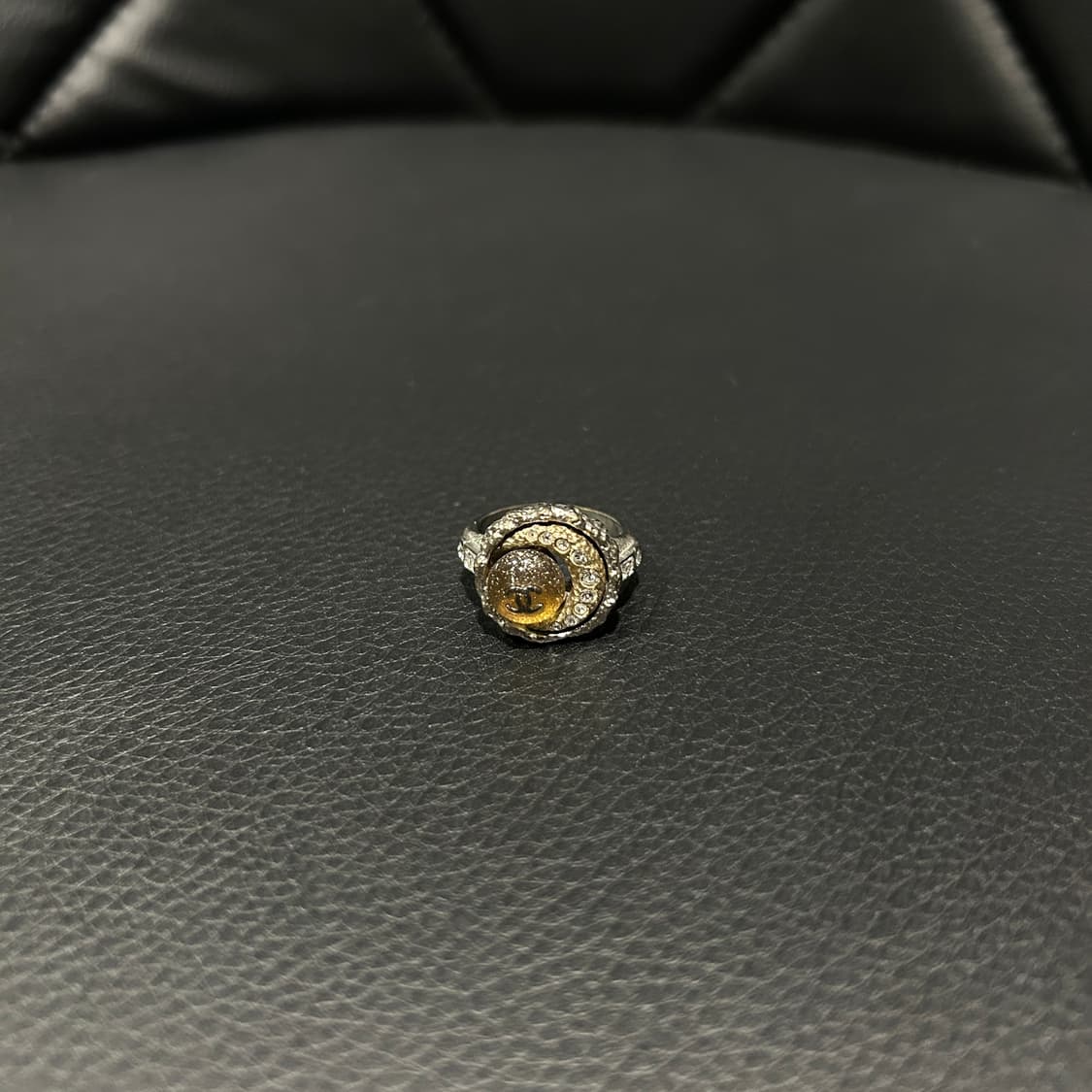 샤넬 잼스톤 크리스탈 문 반지 상품이미지3