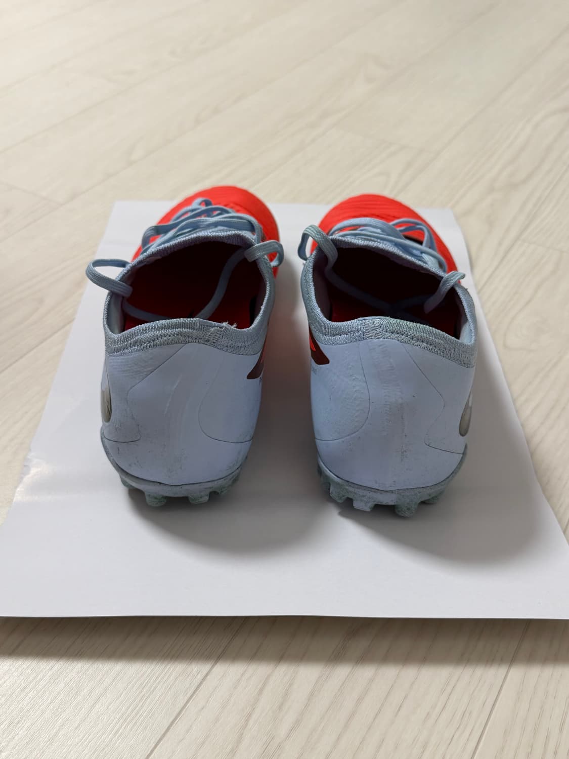 나이키 팬텀 6 로우 프로 풋살화 축구화 상품이미지3