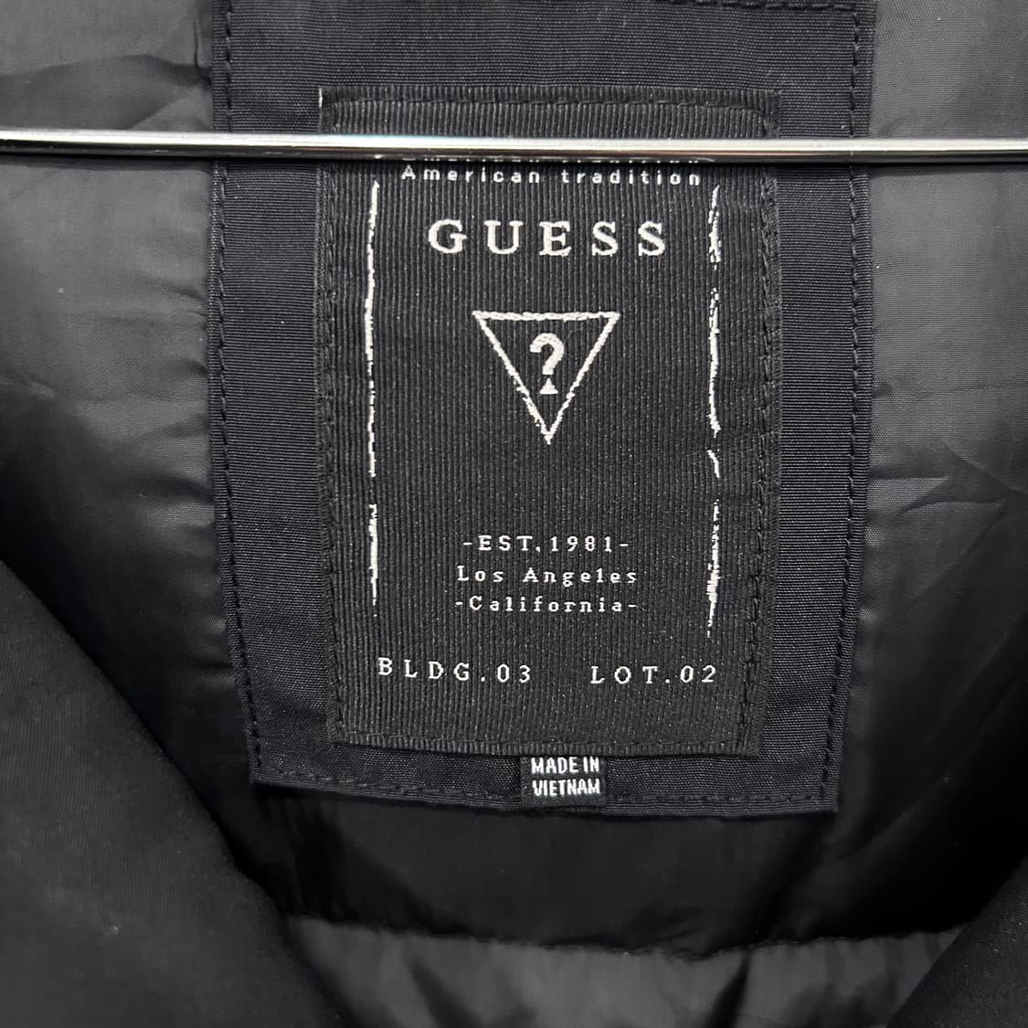 게스 덕다운 슬리브와펜 멀티포켓 후드 패딩 상품이미지3