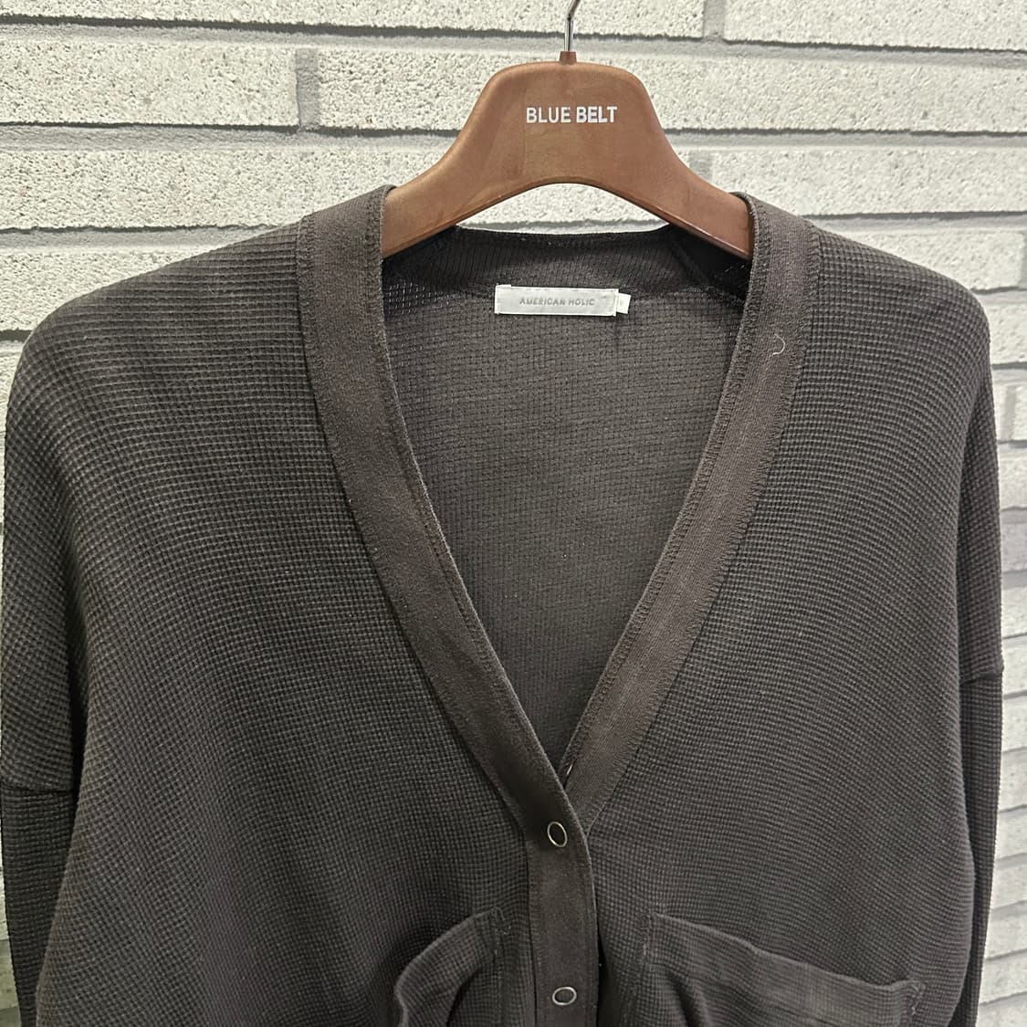 USA VINTAGE 미니멀 와플 니트 가디건 투포켓 디테일 차콜 상품이미지4