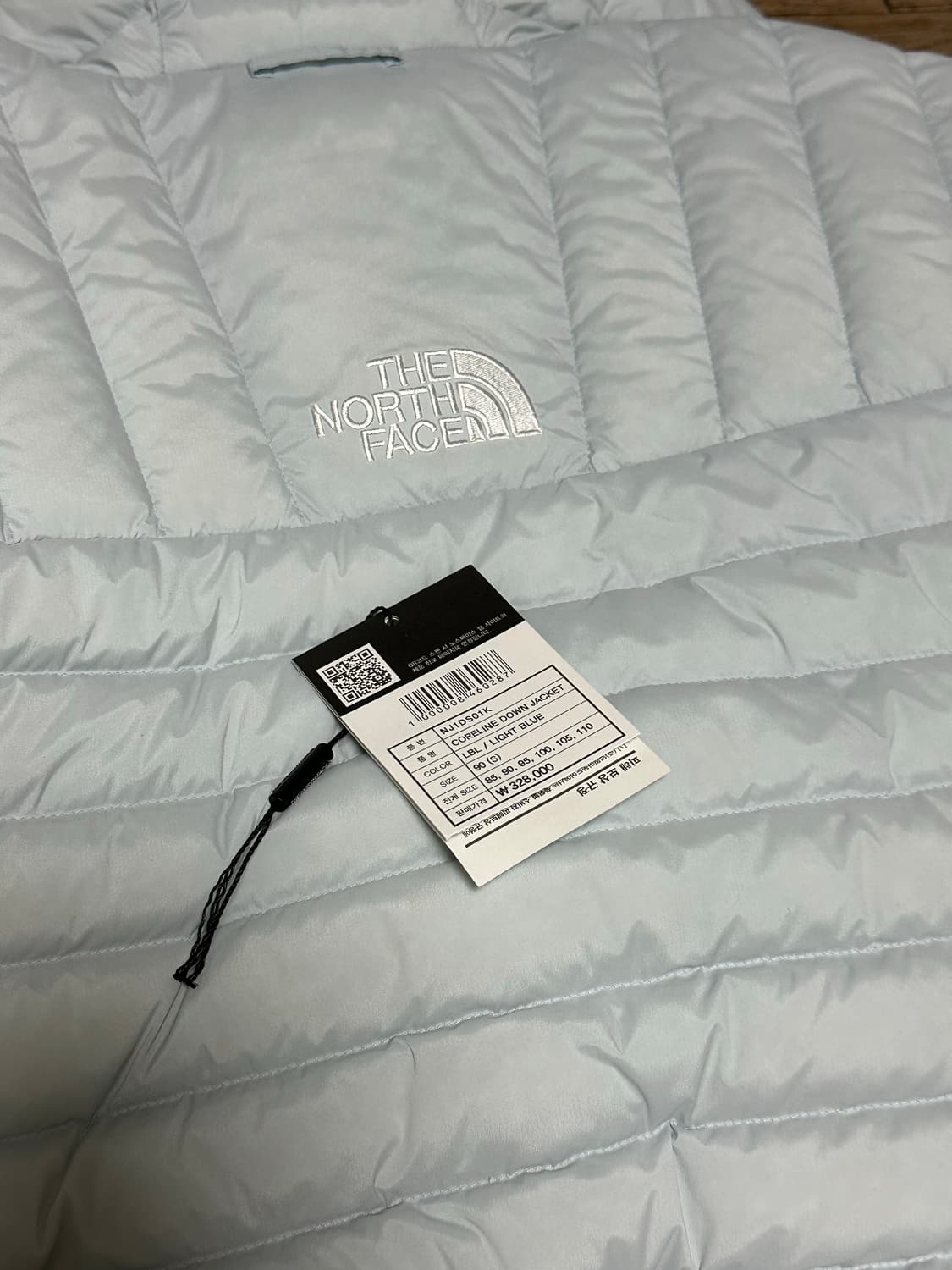 노스페이스 경량패딩 상품이미지3