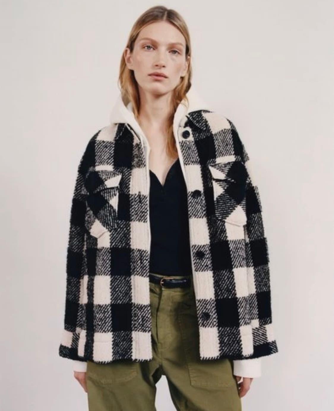 닐리로탄 자켓 상품이미지1