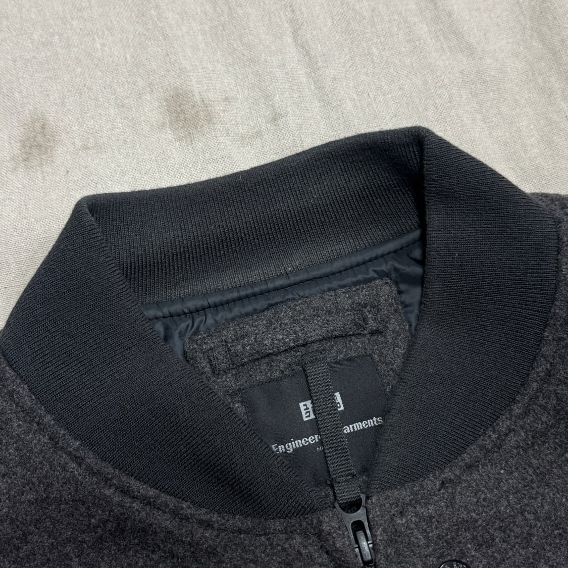 유니클로 x  엔지니어드가먼츠 누빔 울 봄버 3XL 상품이미지9