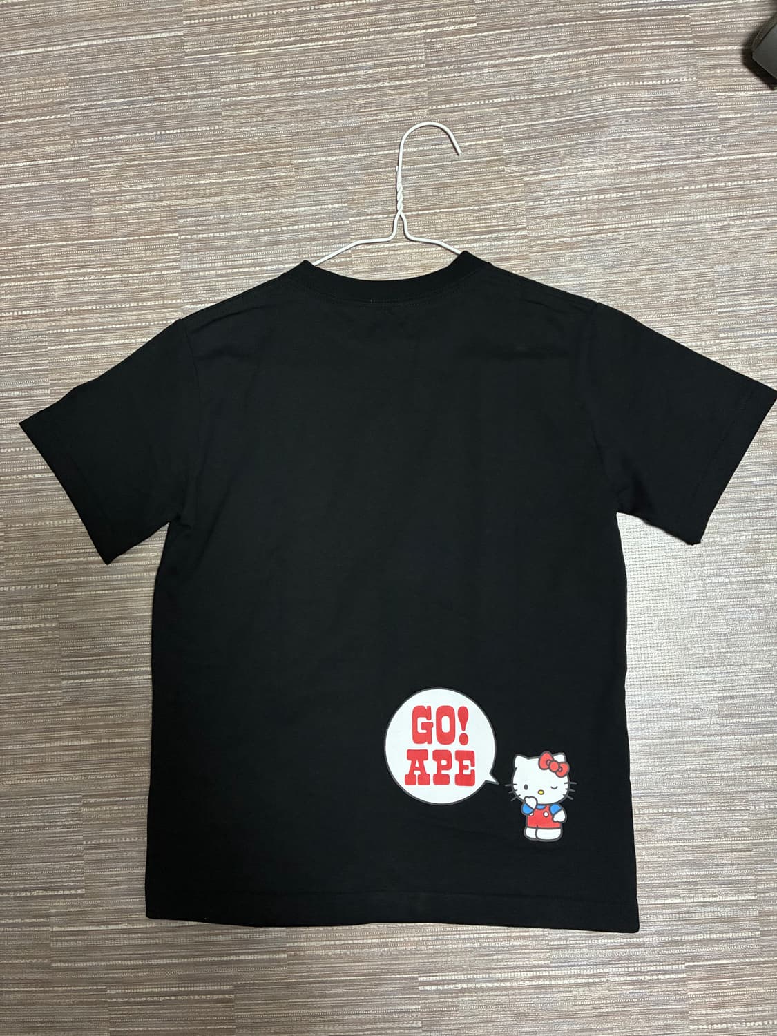 택O)BAPE 헬로키티 콜리지 티셔츠반팔 베이프 미스치프 코이세이오아캄 상품이미지2