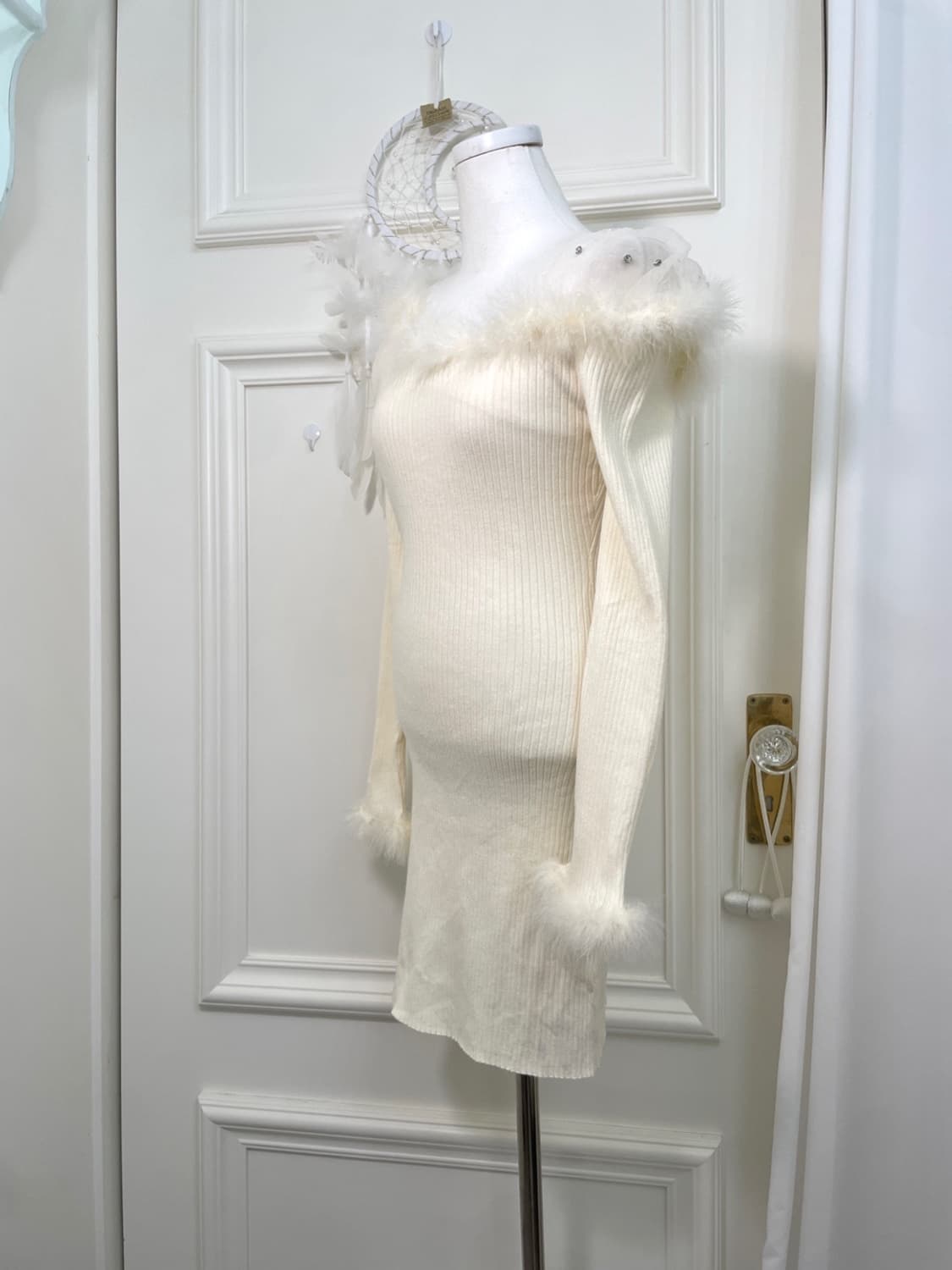 cream ivory fur crystal point diagonal m 상품이미지2