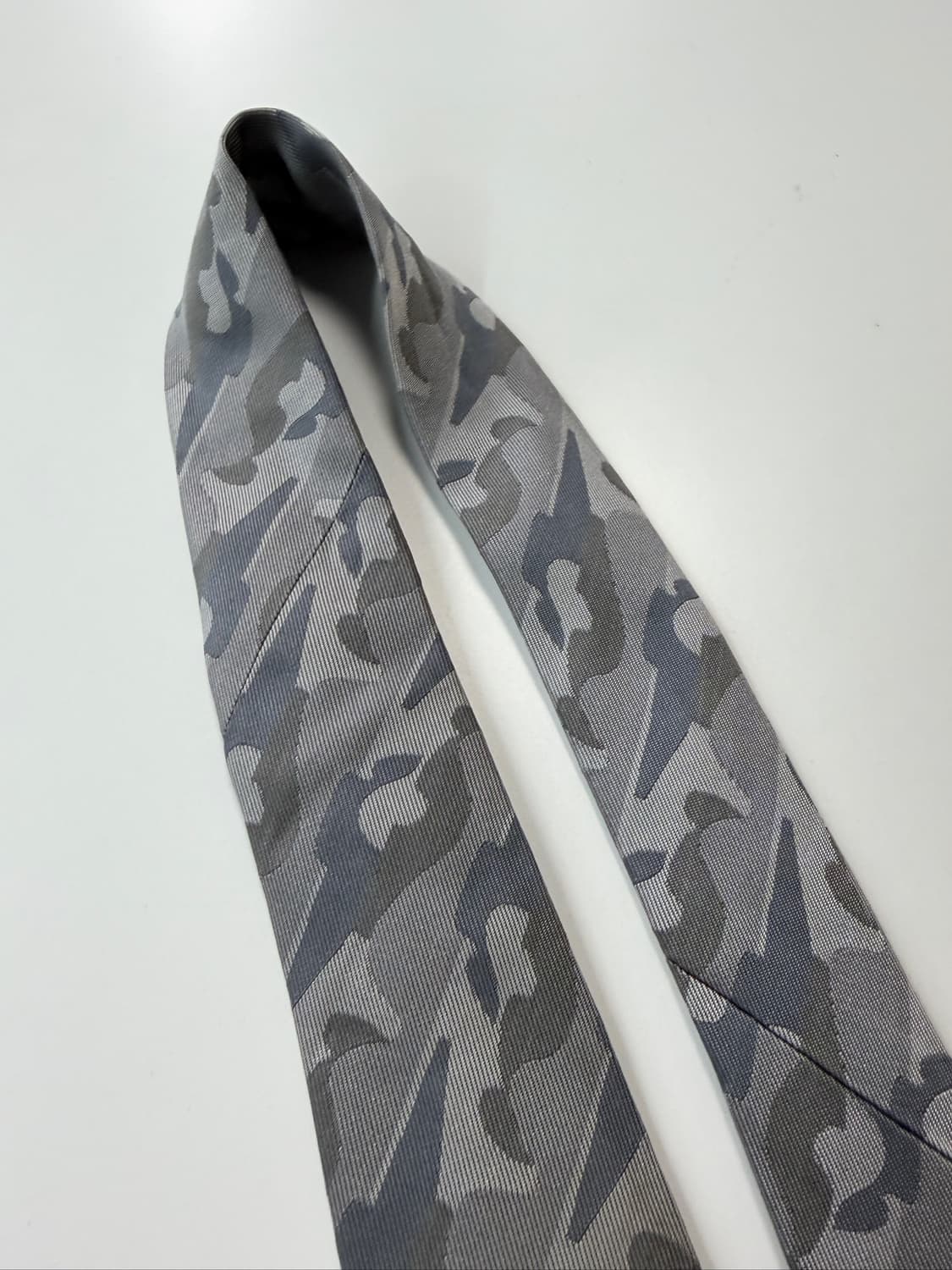 트루사르디(Trussardi) 실크 넥타이 9cm 상품이미지6