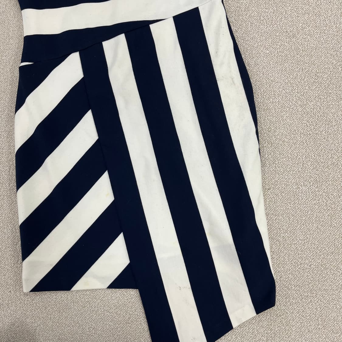 L 고급 언발 스트라이프 반팔 원피스 0123M 상품이미지6