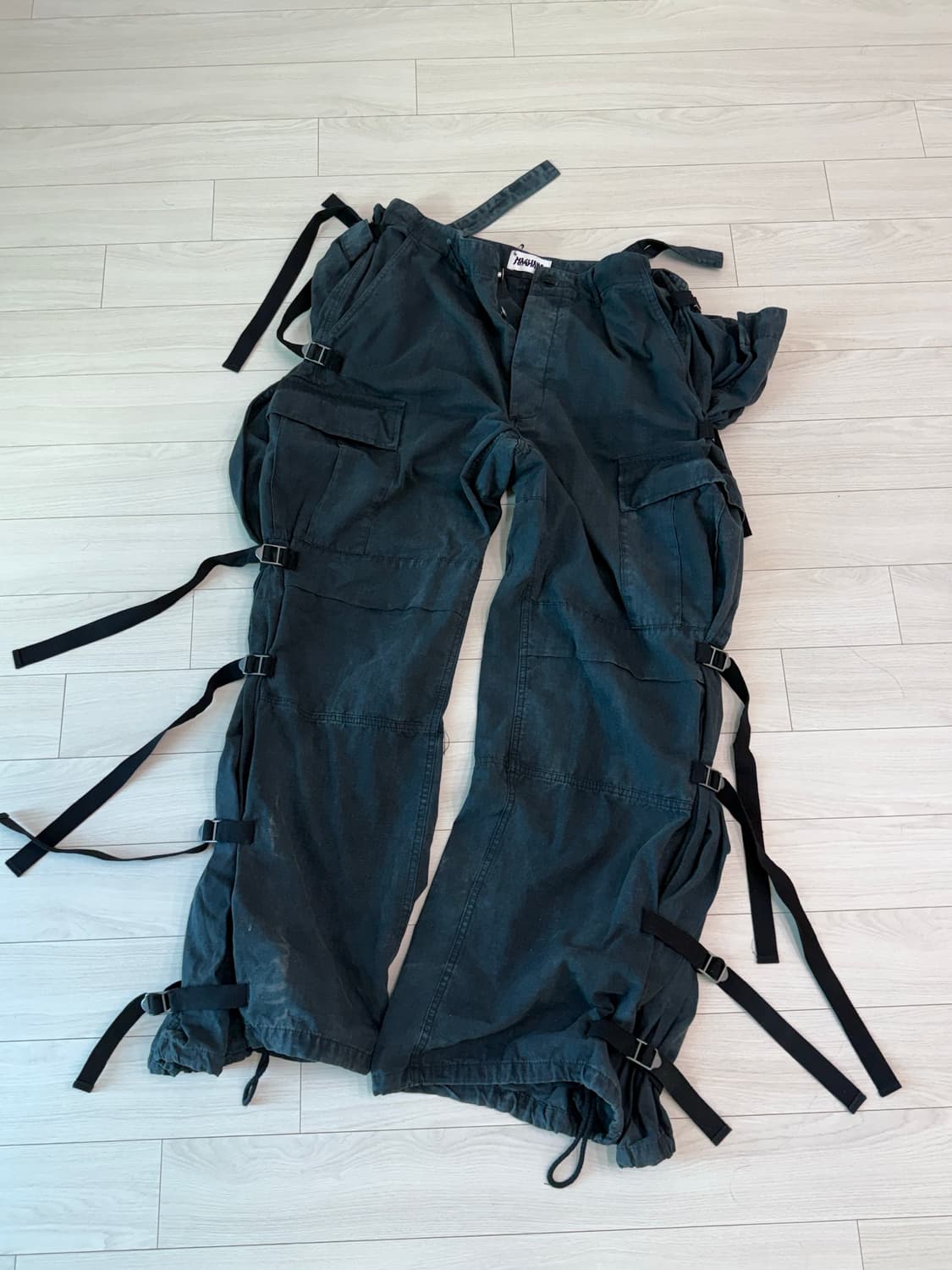 마리아노 슈퍼카고 패러슈트팬츠 상품이미지1