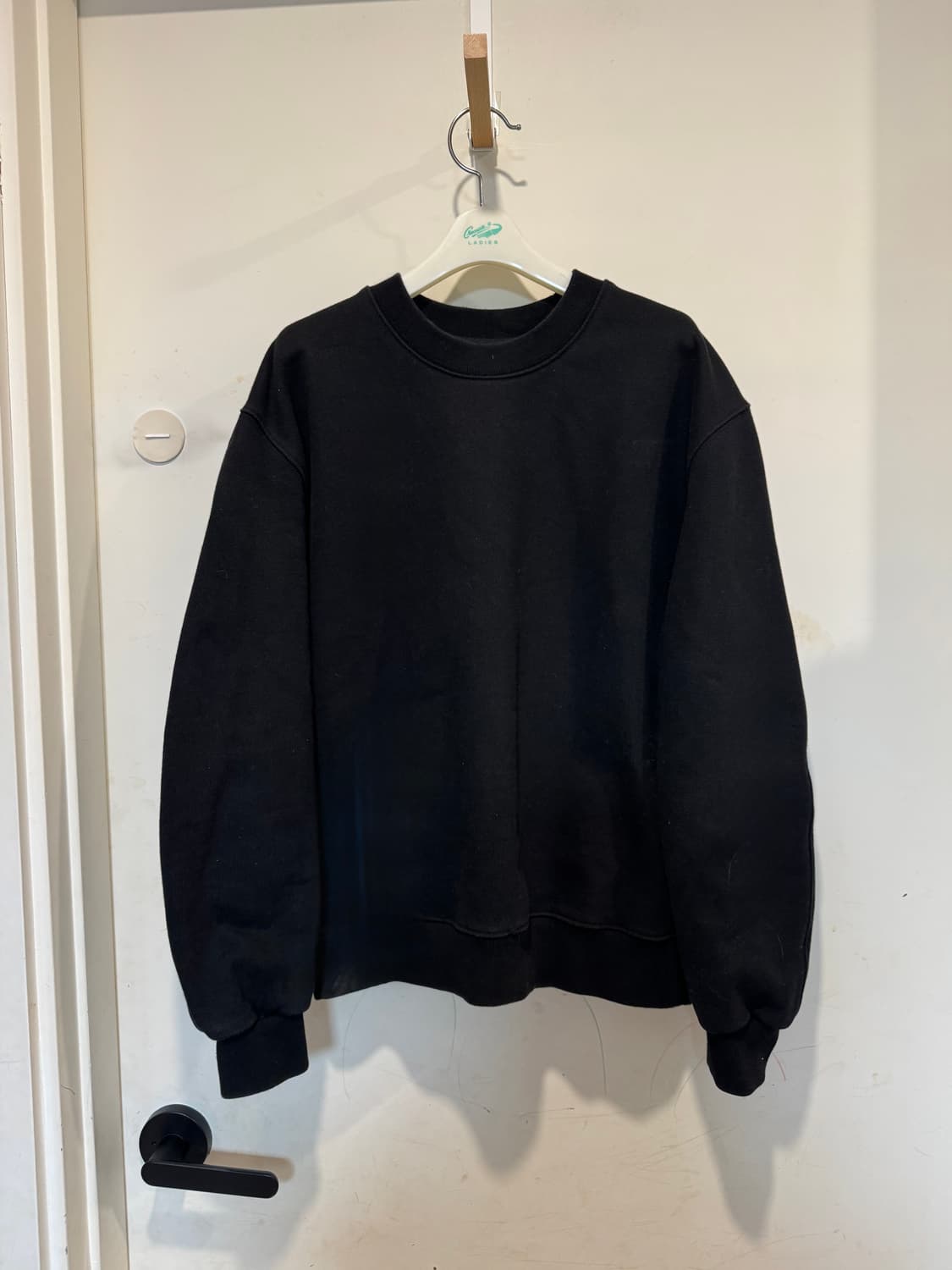 ORR 오르 블랙 맨투맨 상품이미지2