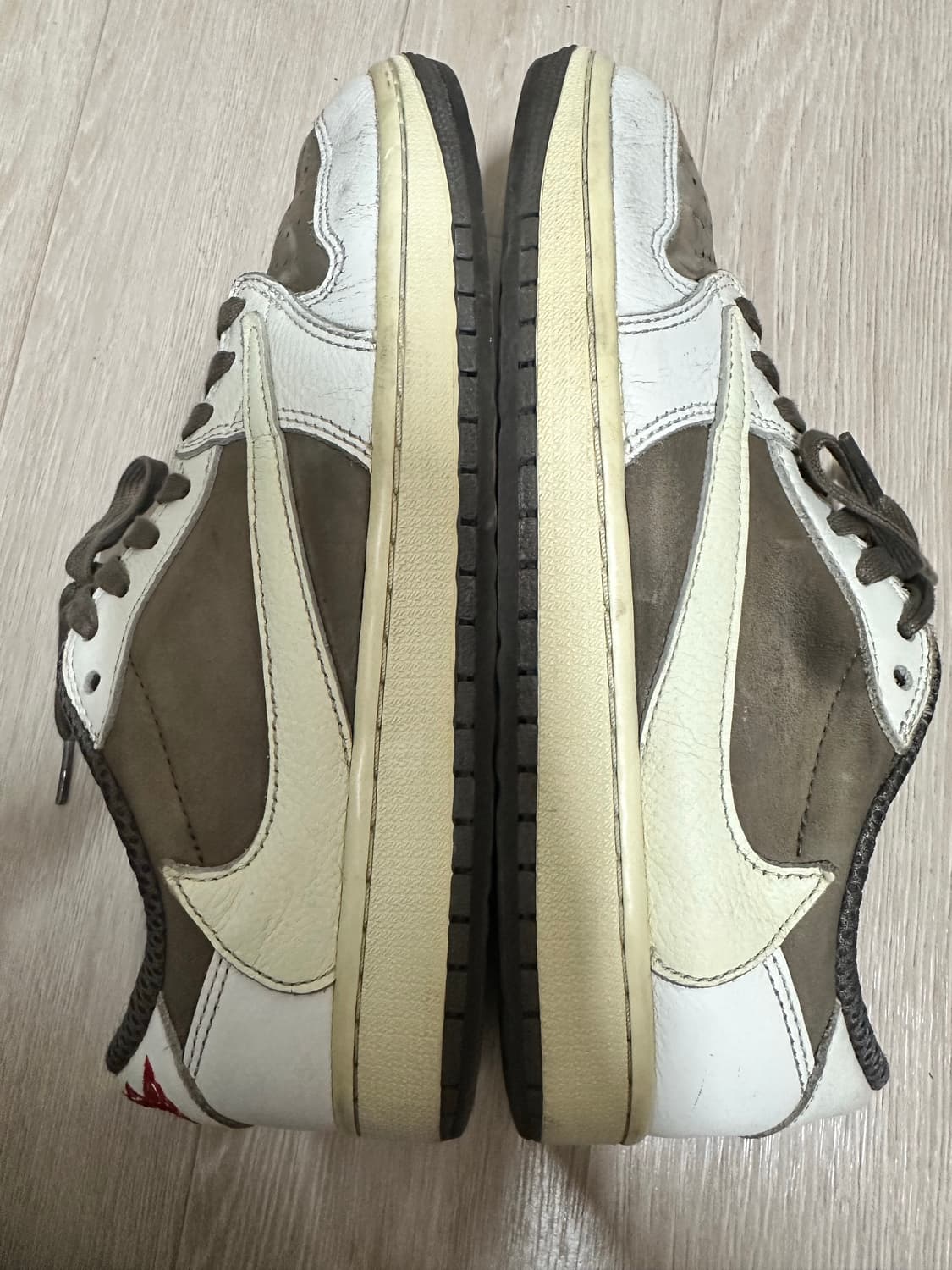 조던 1 x 트래비스 스캇 레트로 로우 세일 앤 리저록 270 상품이미지6