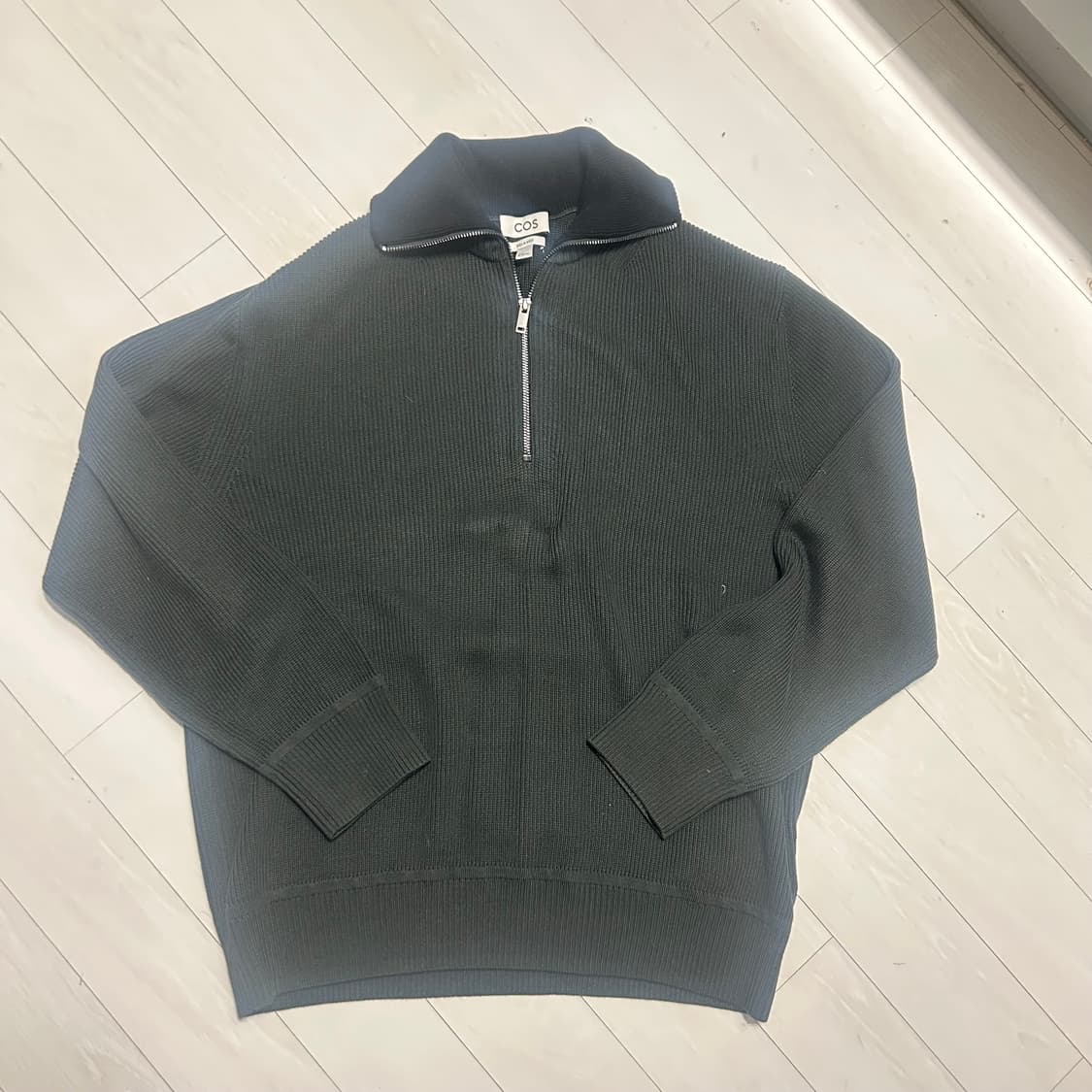 cos 남성 릴렉스드 하프 집업 니트 M 상품이미지4