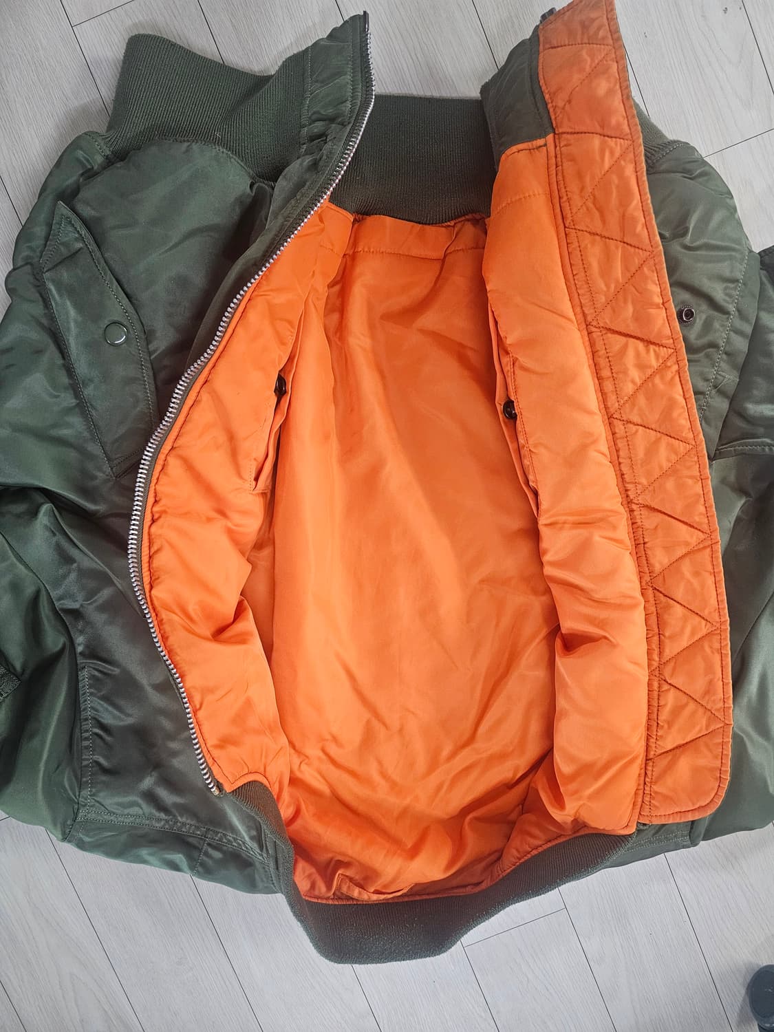 알파 인더스트리 현행 MA-1 상품이미지7