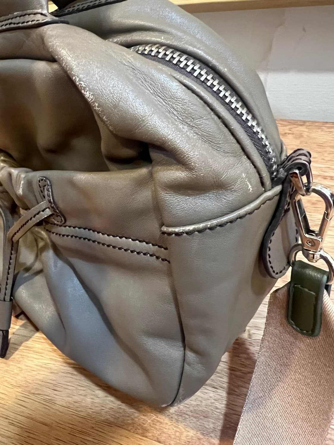 토즈 TODS 카키그레이 가죽 토트백 크로스백 상품이미지4