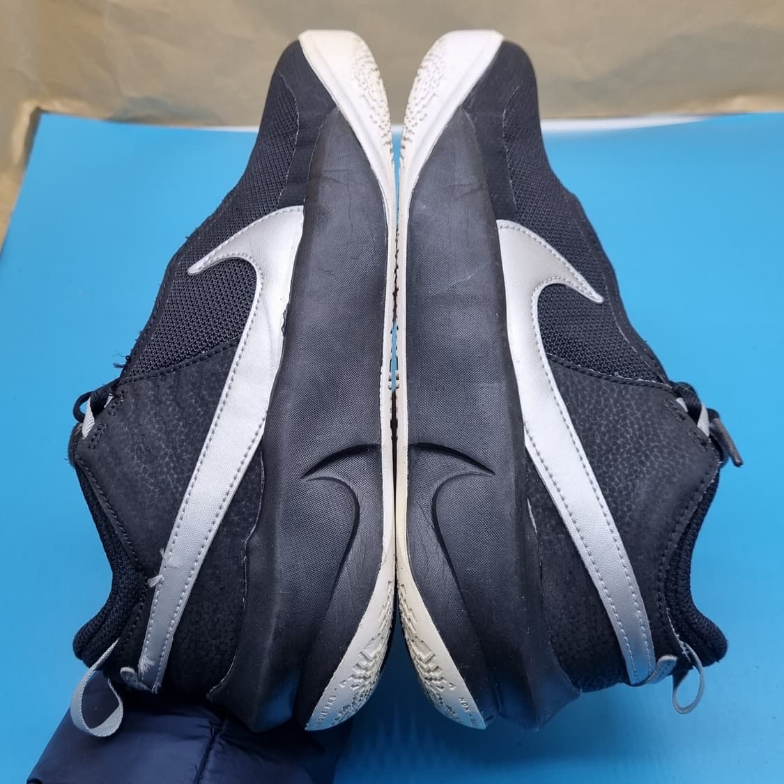 나이키 팀허슬D 운동화245 상품이미지5